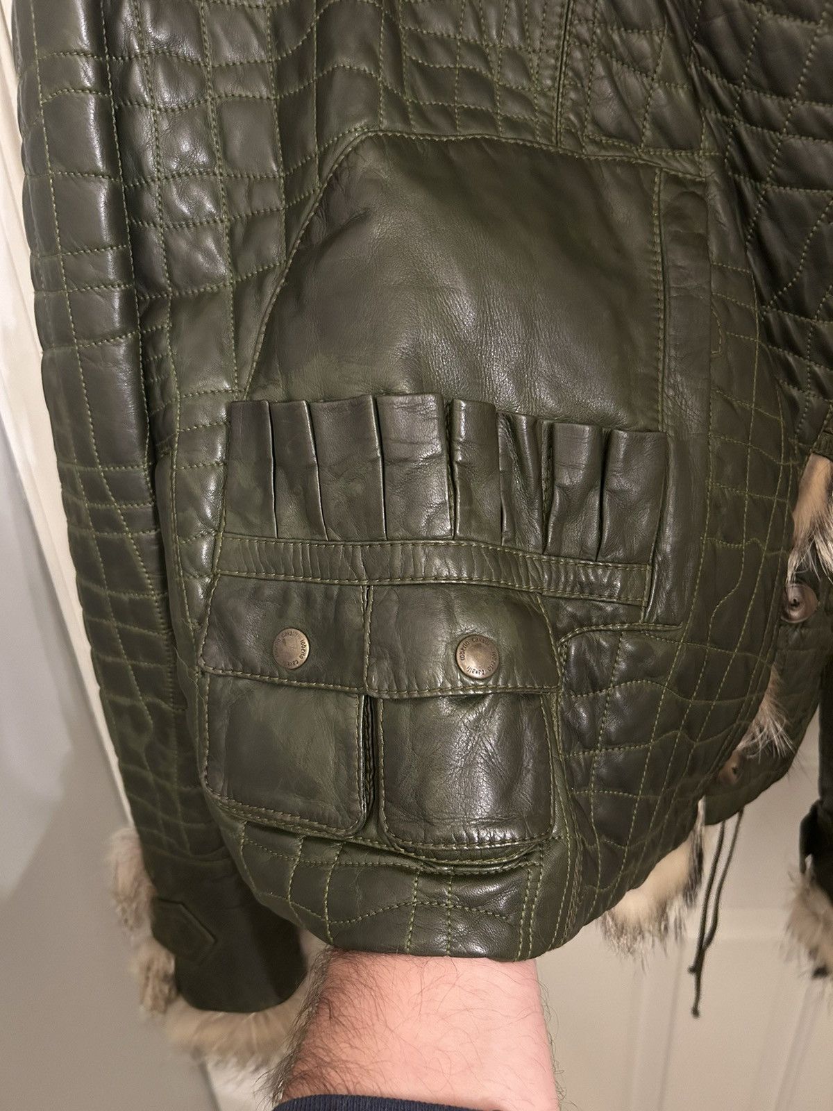 Roberto Cavalli × Vintage ONE OF A KIND RUNWAY 2005 Leather Coyote Fur jacket Size US S / EU 44-46 / 1 - 11 Thumbnail