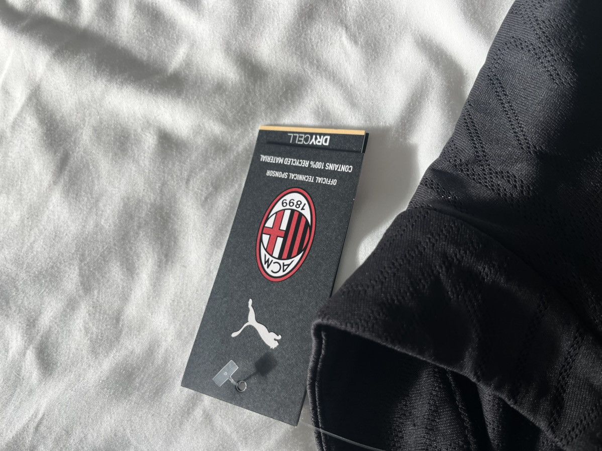 Off-White × Puma Puma x Off Whita AC Milan Size US L / EU 52-54 / 3 - 7 Thumbnail