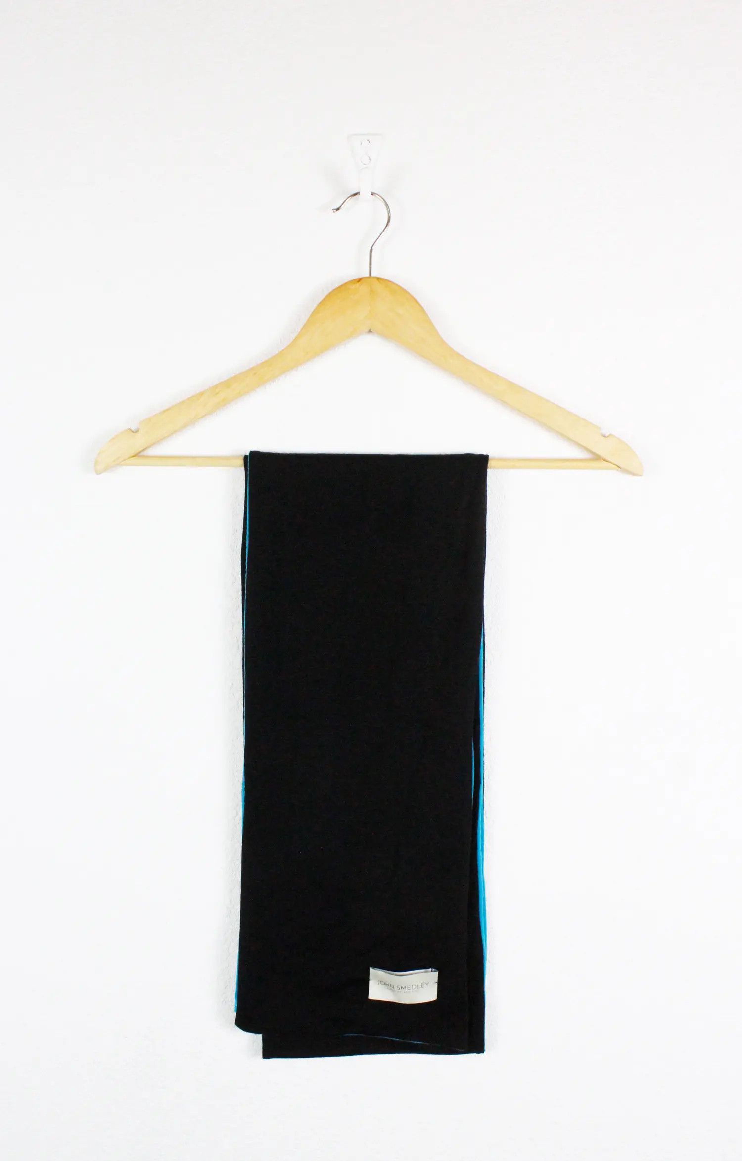 John Smedley John Smedley Two Tone Blue Black New Zealand Wool Scarf Size ONE SIZE - 5 Thumbnail