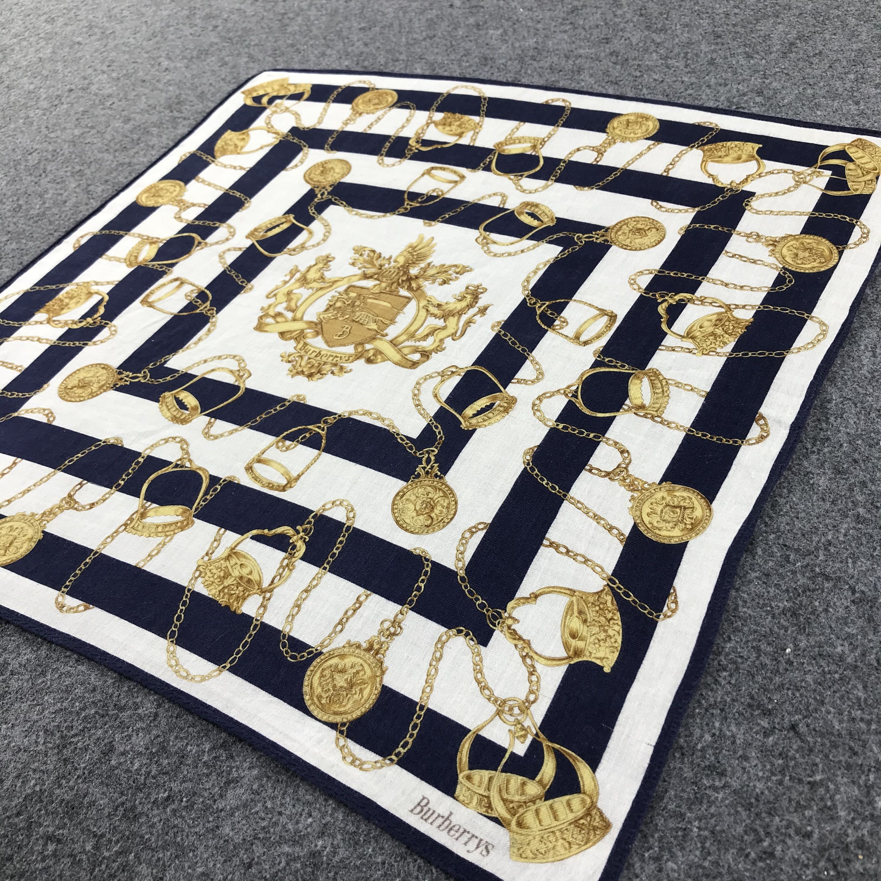 Burberry Burberrys Luxury Handkerchief Neckerchief Bandana H553 Size ONE SIZE - 5 Thumbnail