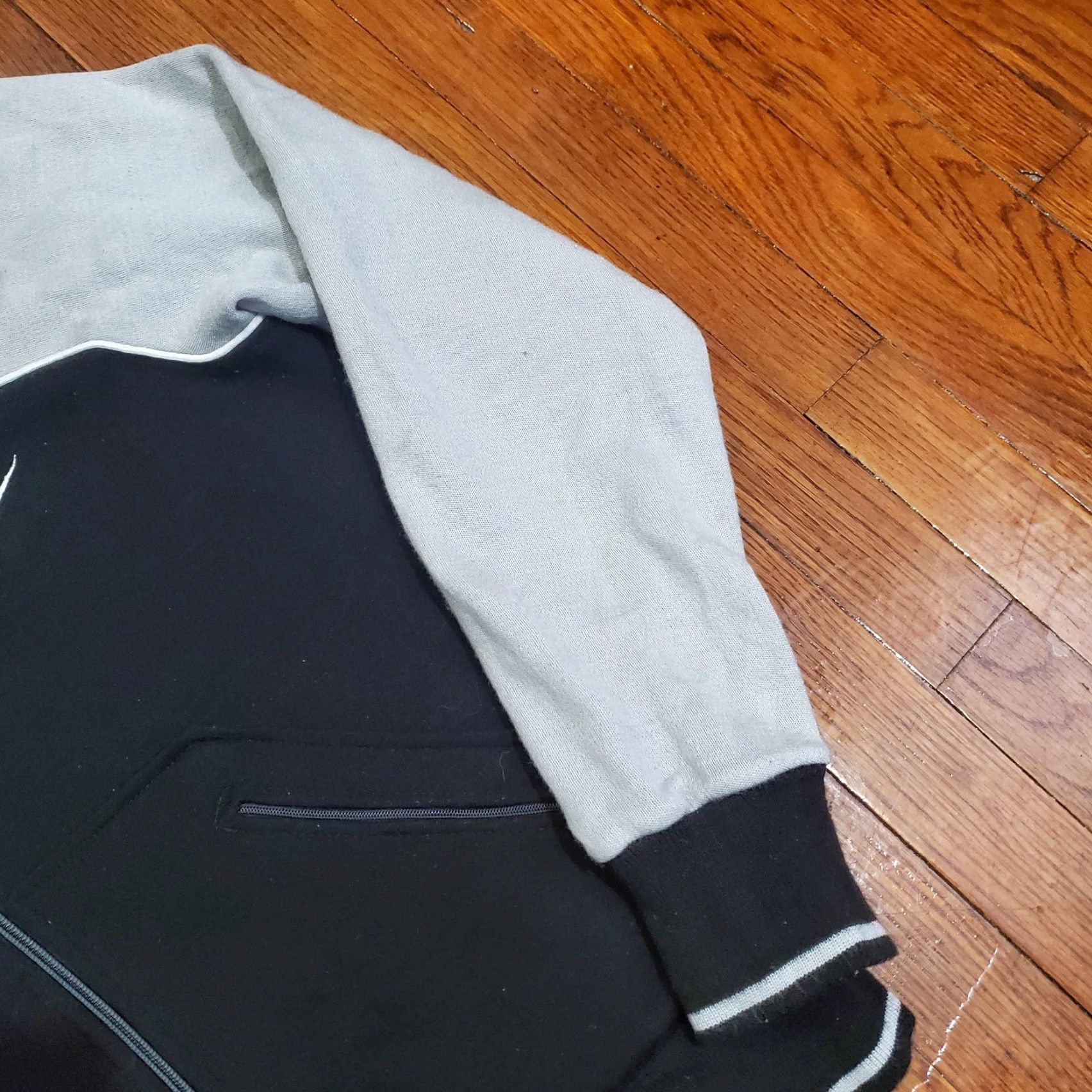 Nike VINTAGE Nike Jacket Mens Medium Black Gray Full Zip Mock Neck Swoosh Logo 90s Size US M / EU 48-50 / 2 - 3 Thumbnail