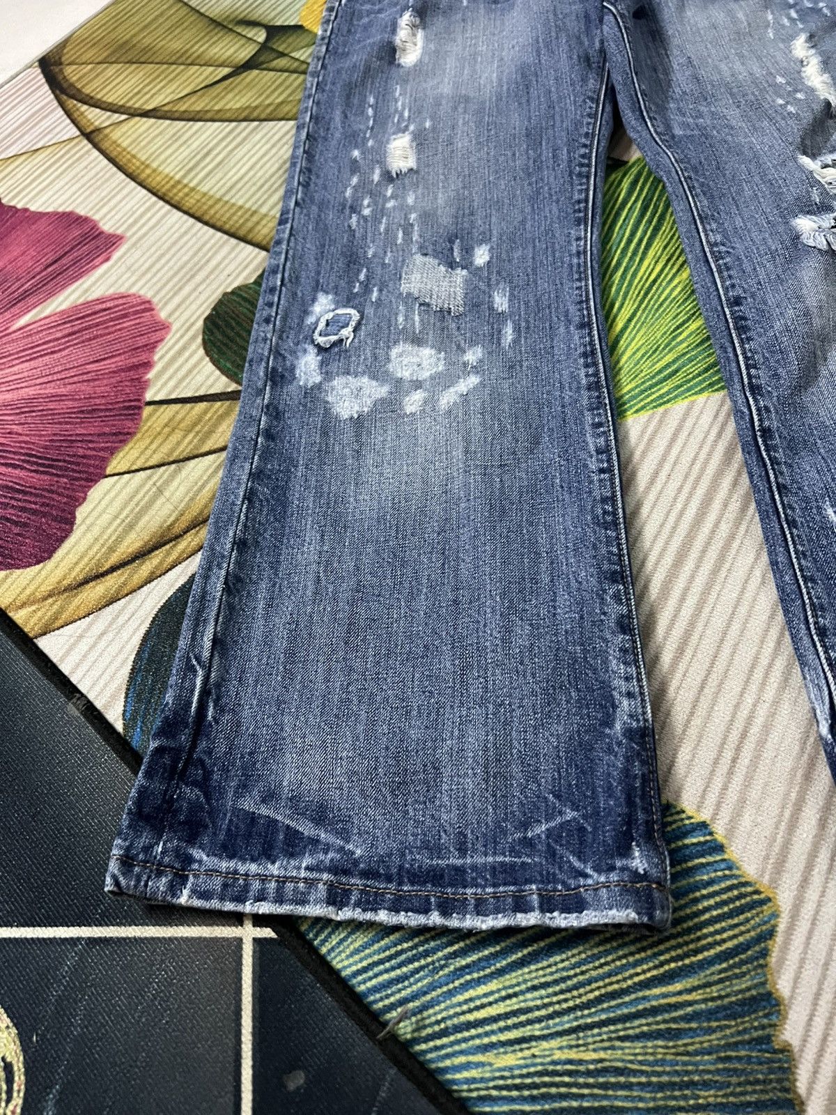 Abercrombie & Fitch 💥Flare💥Abercrombie & Fitch Distressed Faded Jean Size US 33 - 7 Thumbnail