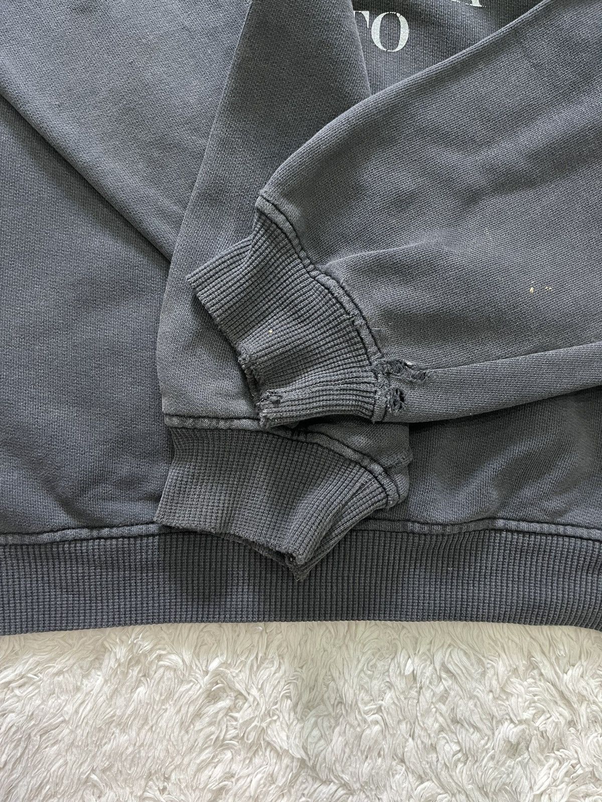 Kanye West × Moschino moschino sunfaded & distressed pullover Size US XL / EU 56 / 4 - 9 Thumbnail