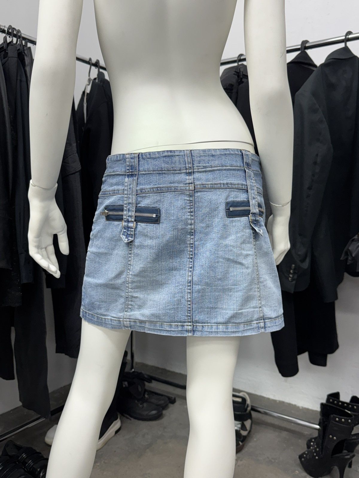 Vintage Vintage Denim y2k Mini Skirt Size 29" - 2 Thumbnail