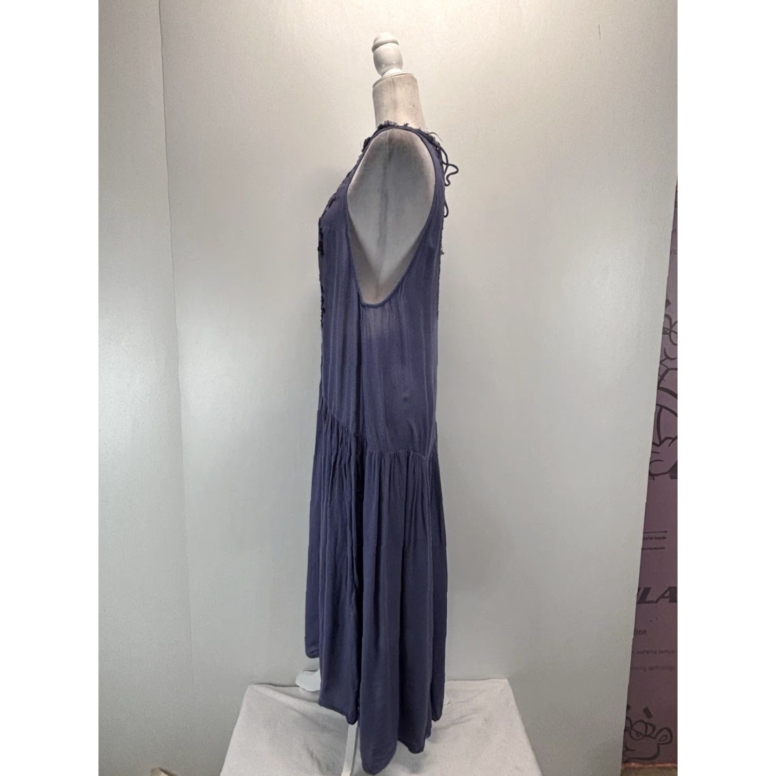 Free People FREE PEOPLE Bohemian Embroidered Midi Dress XS Blue Sleeveless Drop Waist Halter Womens Size XS / US 0-2 / IT 36-38 - 4 Thumbnail