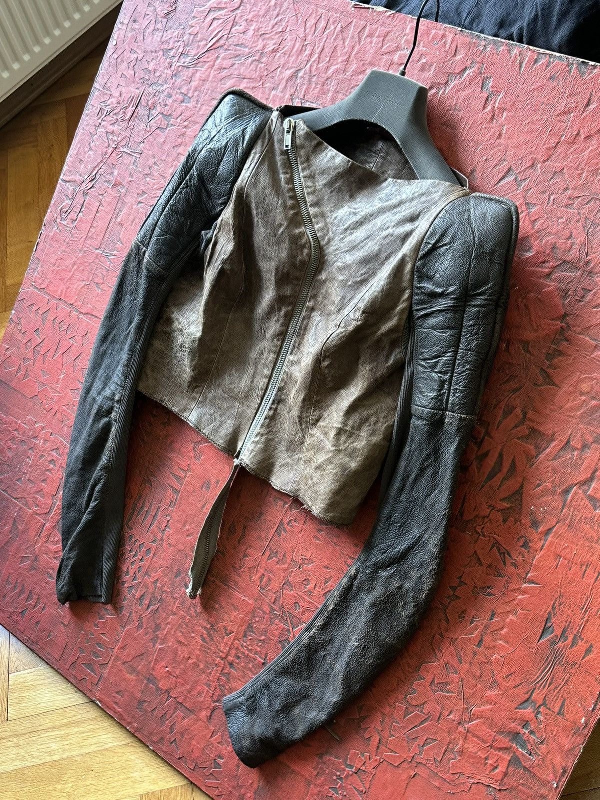 Rick Owens Rick owens archive | cropped horned shoulders leather jacket Size L / US 10 / IT 46 - 2 Thumbnail