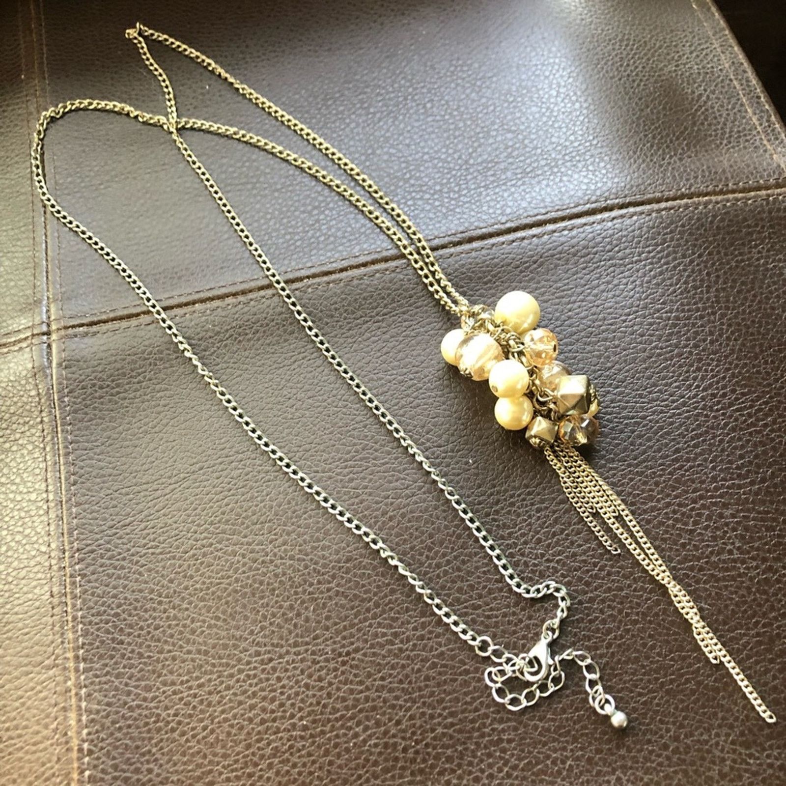 Jewelry Beaded cluster fringe pendant on chain necklace Size ONE SIZE - 6 Thumbnail