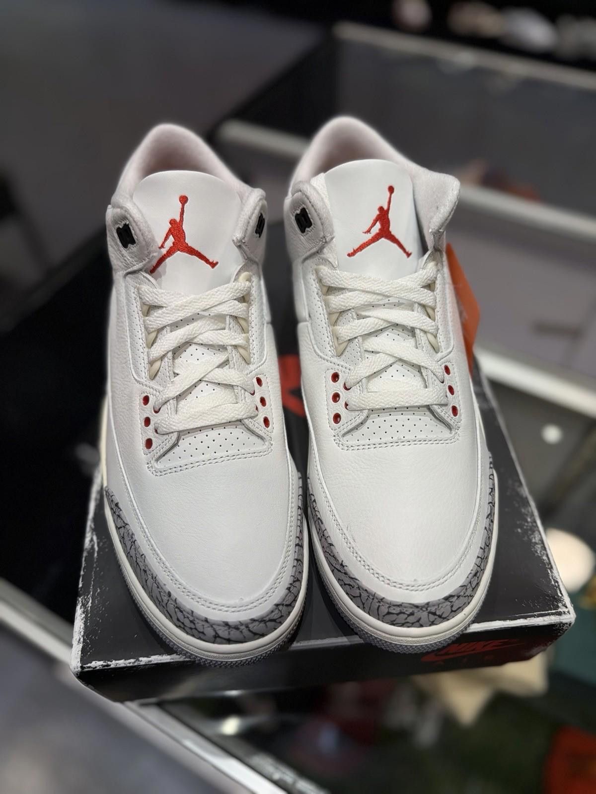 Jordan Brand Nike Air Jordan 3 Retro White Cement Reimagined 2023 (11) Size US 11 / EU 44 - 5 Thumbnail