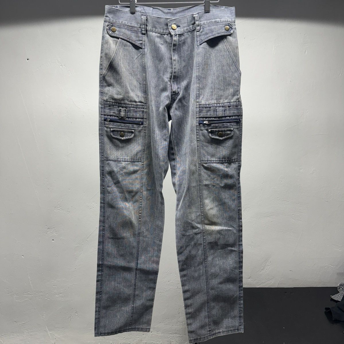 Vintage 90s Y2K Faded Thrashed Denim Cargo Jeans Pants ERD Grunge Size US 33 - 3 Thumbnail
