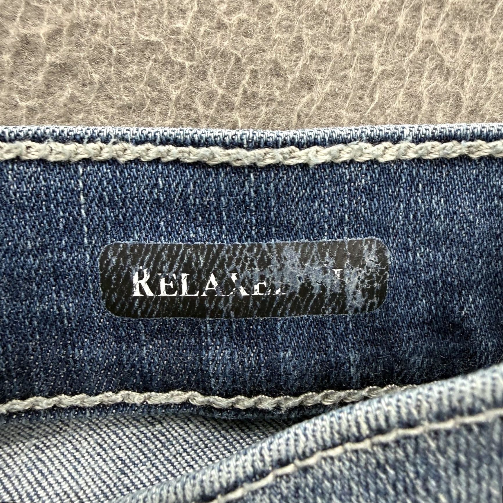 Vintage Judy Blue Jeans Womens 5/27 Blue Distressed Relaxed Straight High Rise 27x26 Denim Stretch 5-Pocket Jeans Size 27" / US 4 / IT 40 - 4 Thumbnail