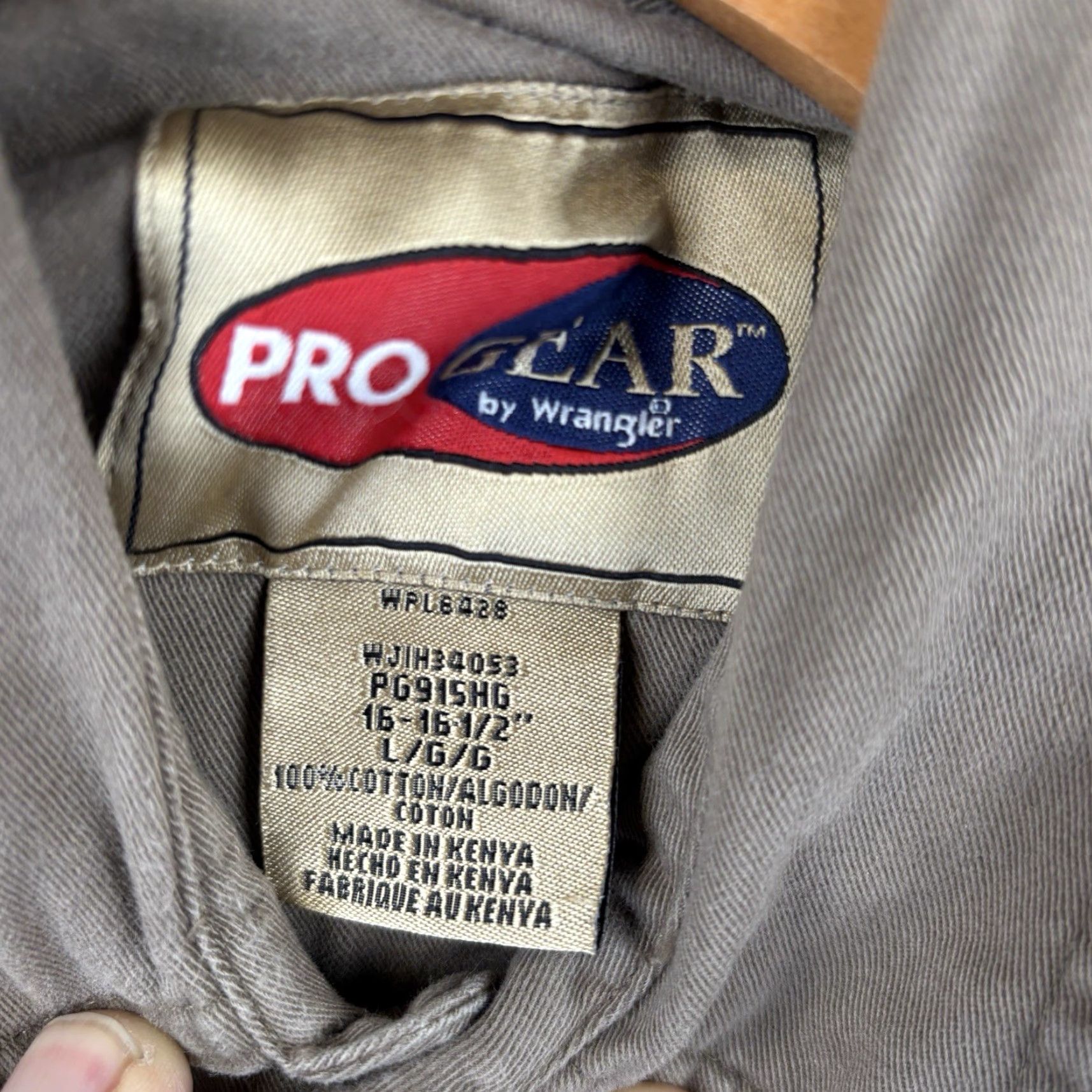 Wrangler VINTAGE Wrangler Pro Gear Shooting Shirt Mens Large Tan Camo Trim Hunting Brushpopper Size US L / EU 52-54 / 3 - 3 Thumbnail
