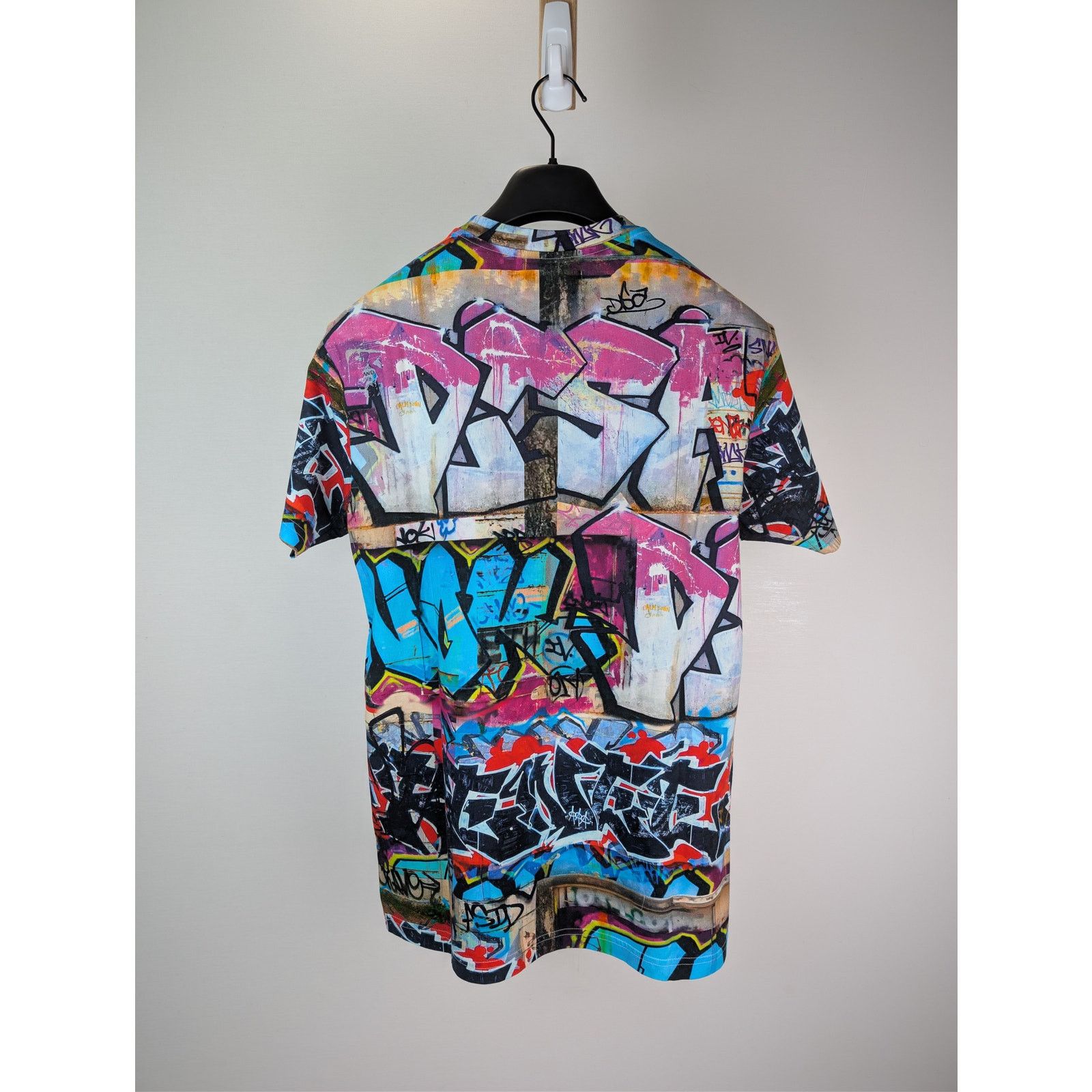Vivienne Westwood o1rshd1 Classic Graffiti Print T-Shirt in Multiolor Size US S / EU 44-46 / 1 - 10 Thumbnail