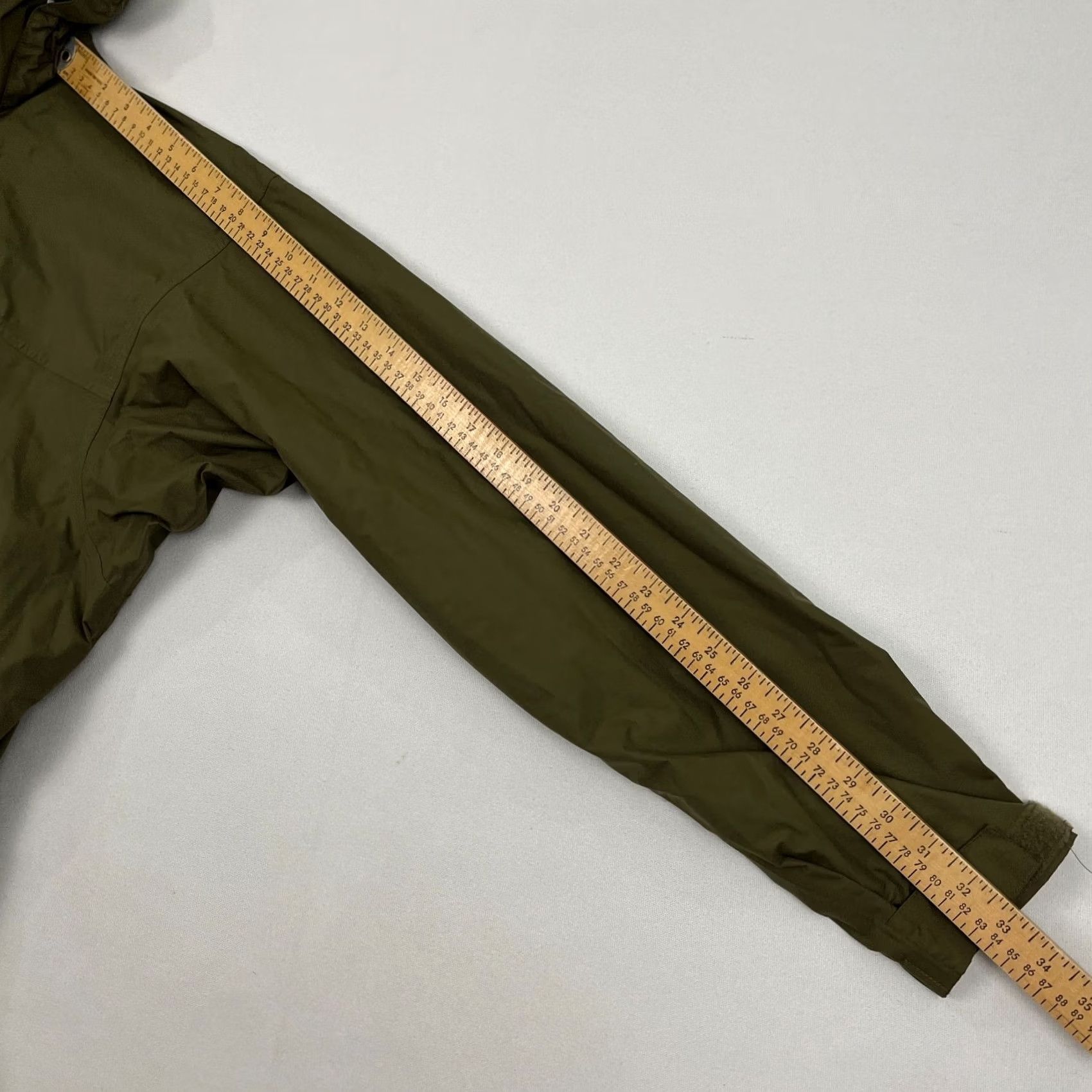 Patagonia Patagonia Jacket Mens L Green Nylon Windbreaker Hooded Stowaway Zip Pockets 83813 Size US L / EU 52-54 / 3 - 7 Thumbnail