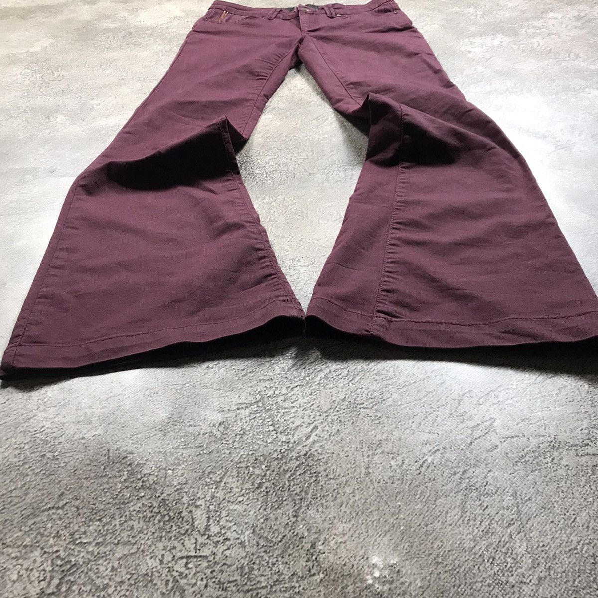 Vintage Vintage Y2K Baggy Distressed Flared Pants Grunge Skate 28 Size 28" / US 6 / IT 42 - 1 Thumbnail
