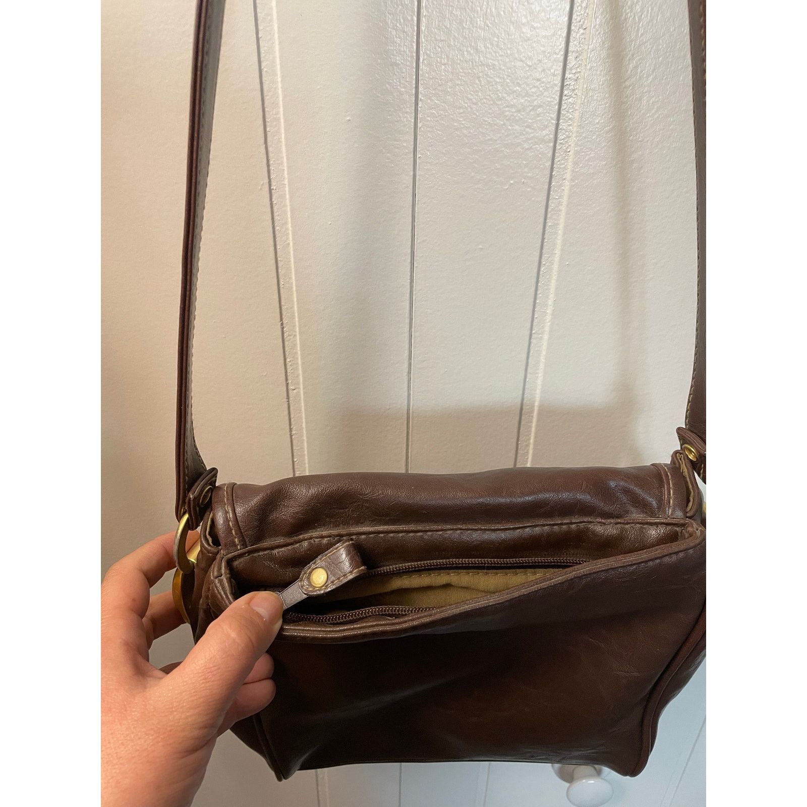 Other Preloved Vintage Genuine Leather Brown purse/crossbody bag Size ONE SIZE - 6 Thumbnail