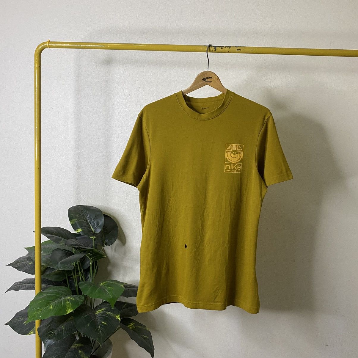 Nike Nike Primary Studio '72 Dri-FIT Short-Sleeve Versatile Top Size US L / EU 52-54 / 3 - 8 Thumbnail