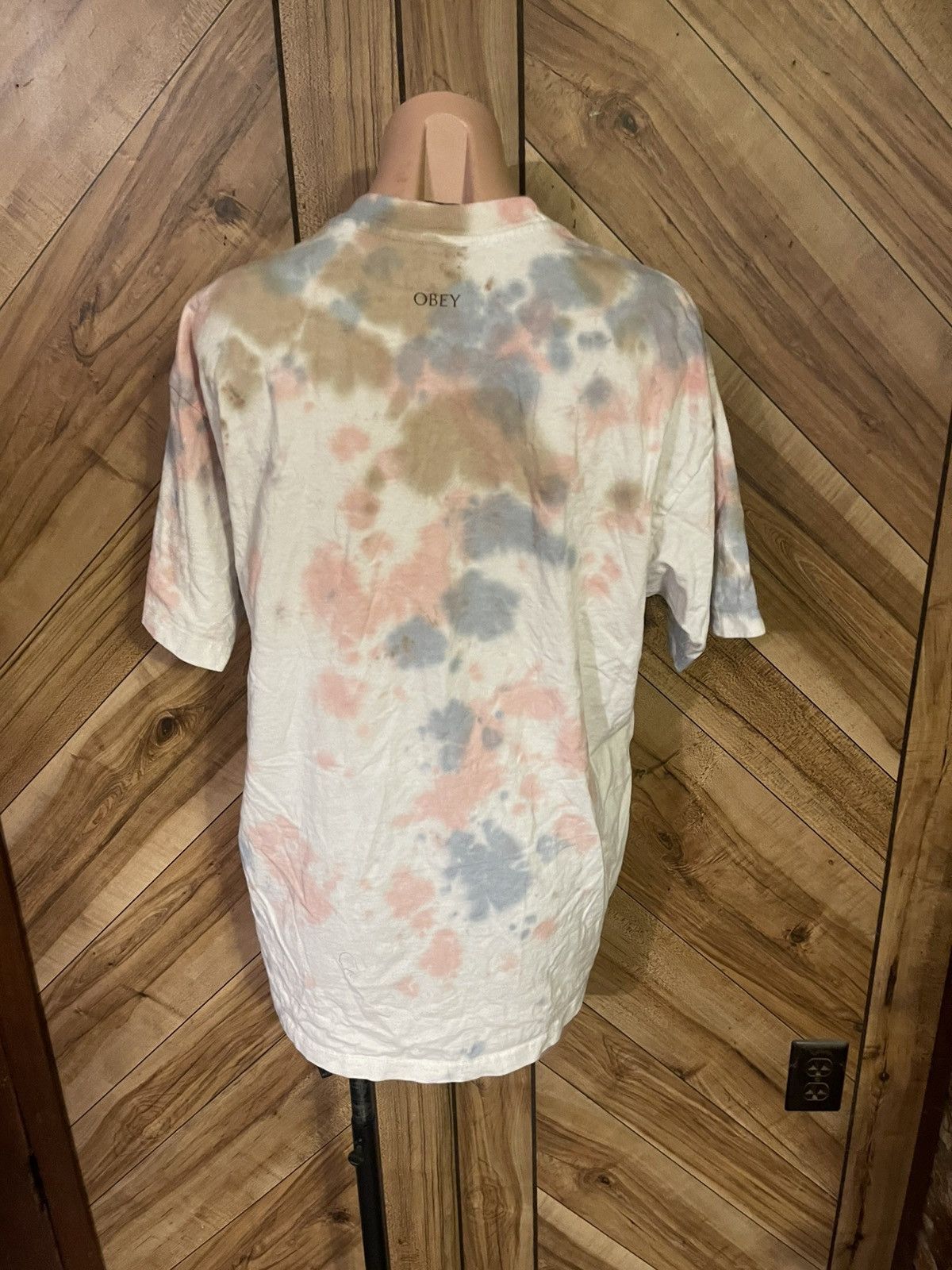 Obey Obey Men’s Medium Tie Dyed Butterfly T-Shirt Size US M / EU 48-50 / 2 - 6 Thumbnail