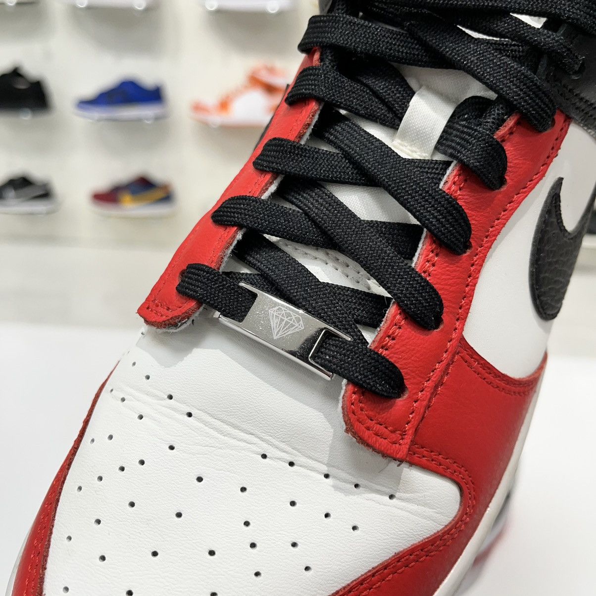 Nike Nike Dunk Low EMB NBA 75th Anniversary Chicago Size US 11.5 / EU 44-45 - 12 Thumbnail