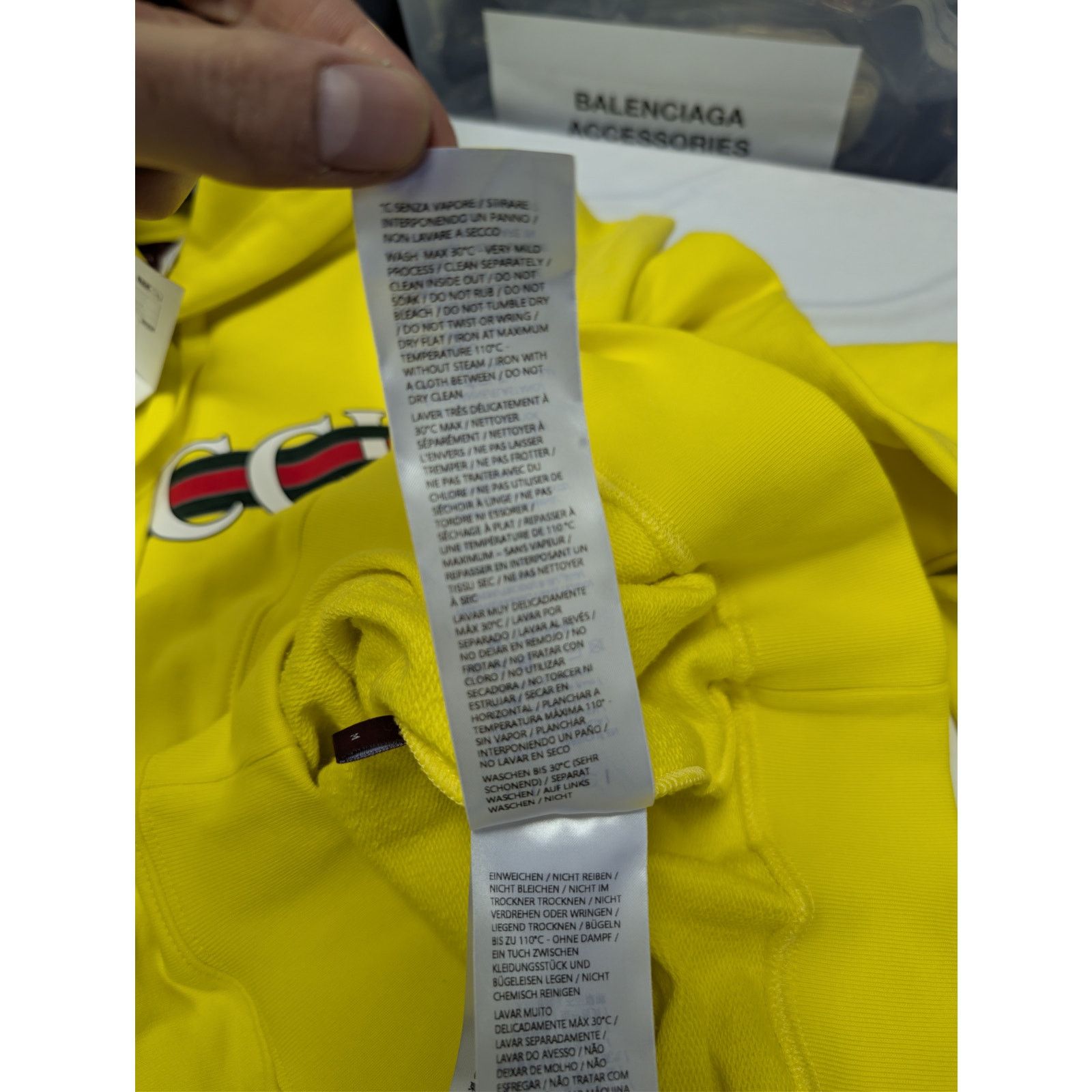 Gucci o1rshd1 Logo Sweatshirt Hoodie in Yellow Size US M / EU 48-50 / 2 - 18 Thumbnail