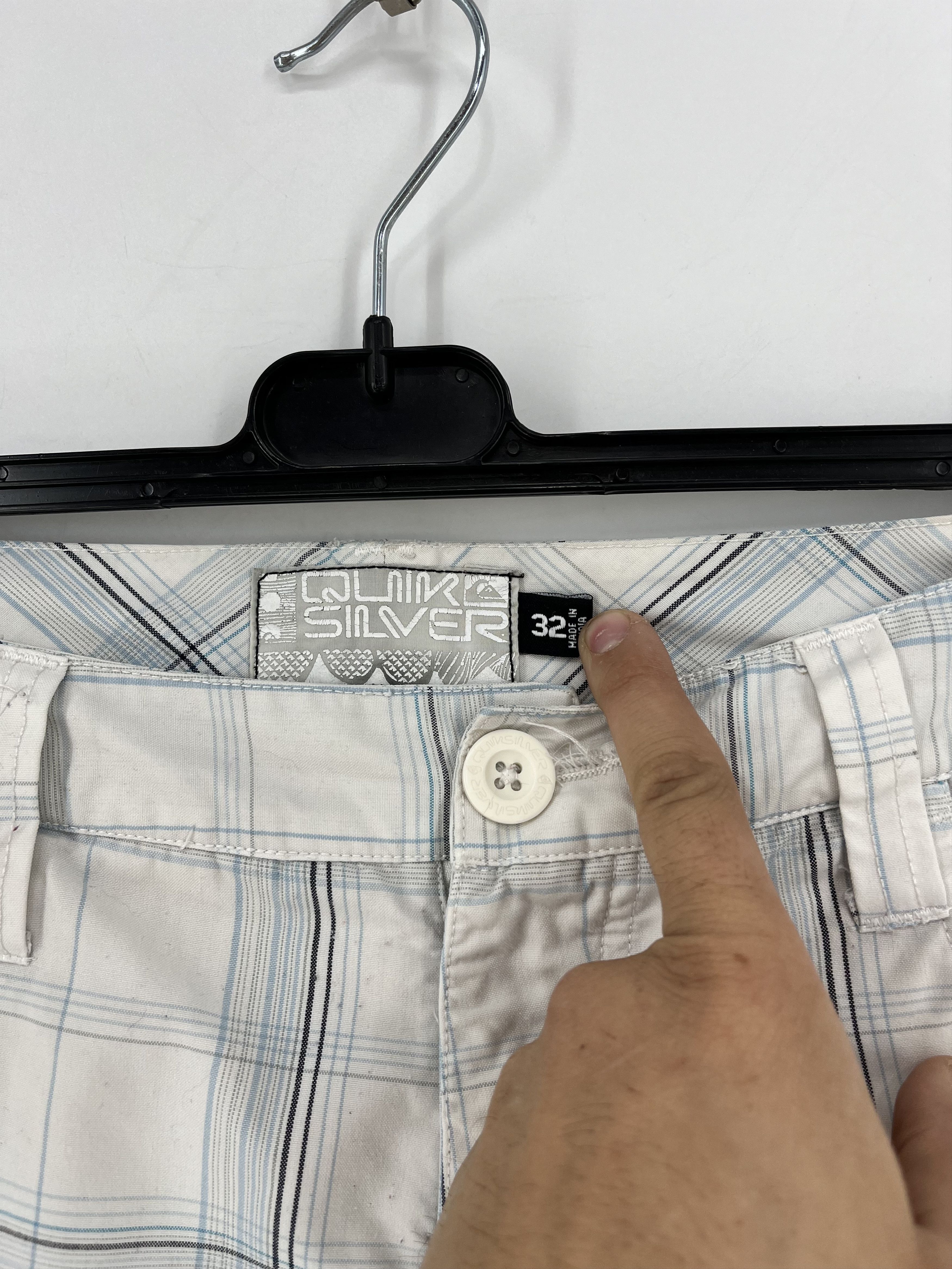 Quiksilver × Vintage Vintage Quiksilver Shorts Big Logo Y2K Style 90s Surfing Size US 32 / EU 48 - 6 Thumbnail