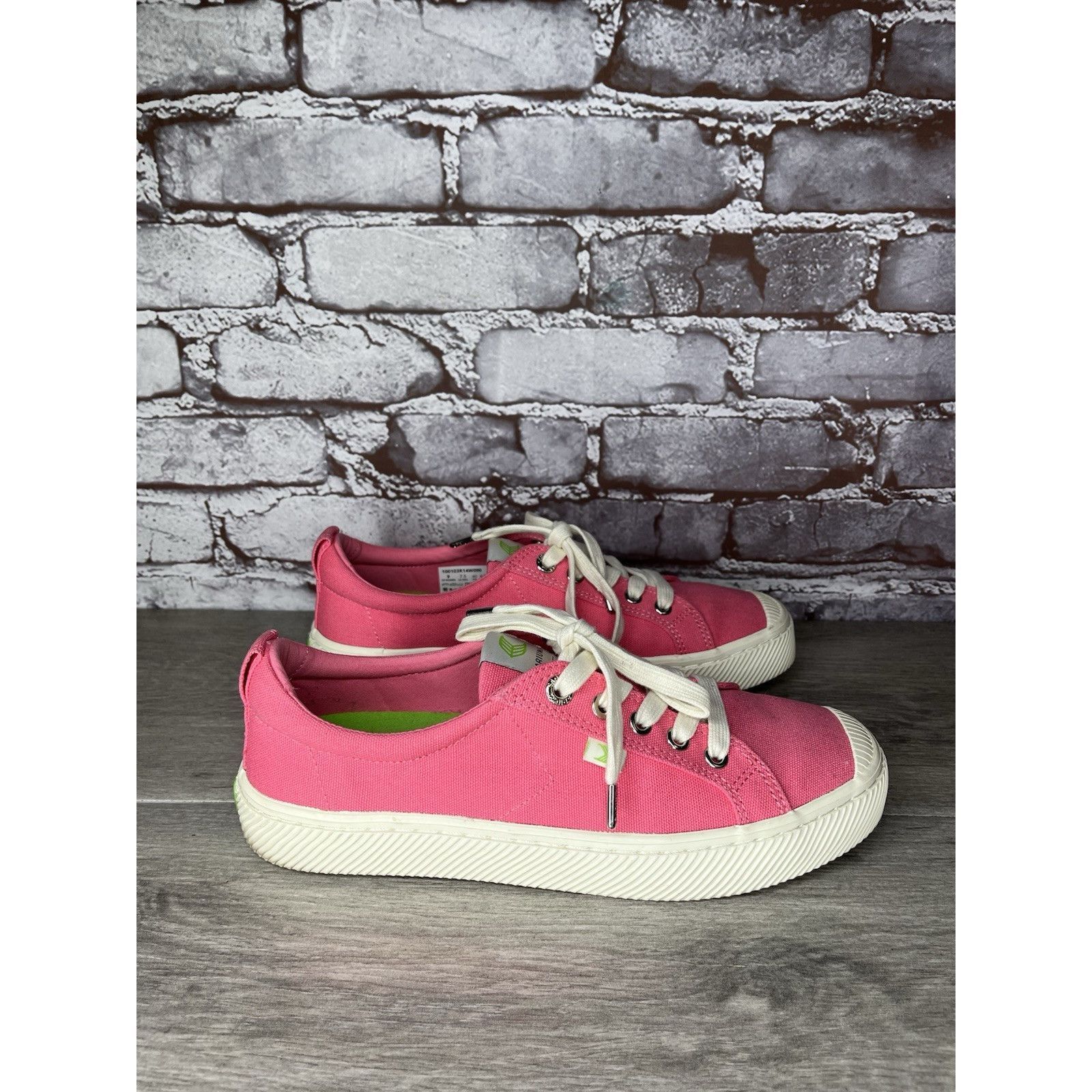 Frescobol Carioca Cariuma OCA Pink Lemonade Canvas Sneakers Shoes Women Sz 9M Size US 9 / EU 42 - 14 Thumbnail