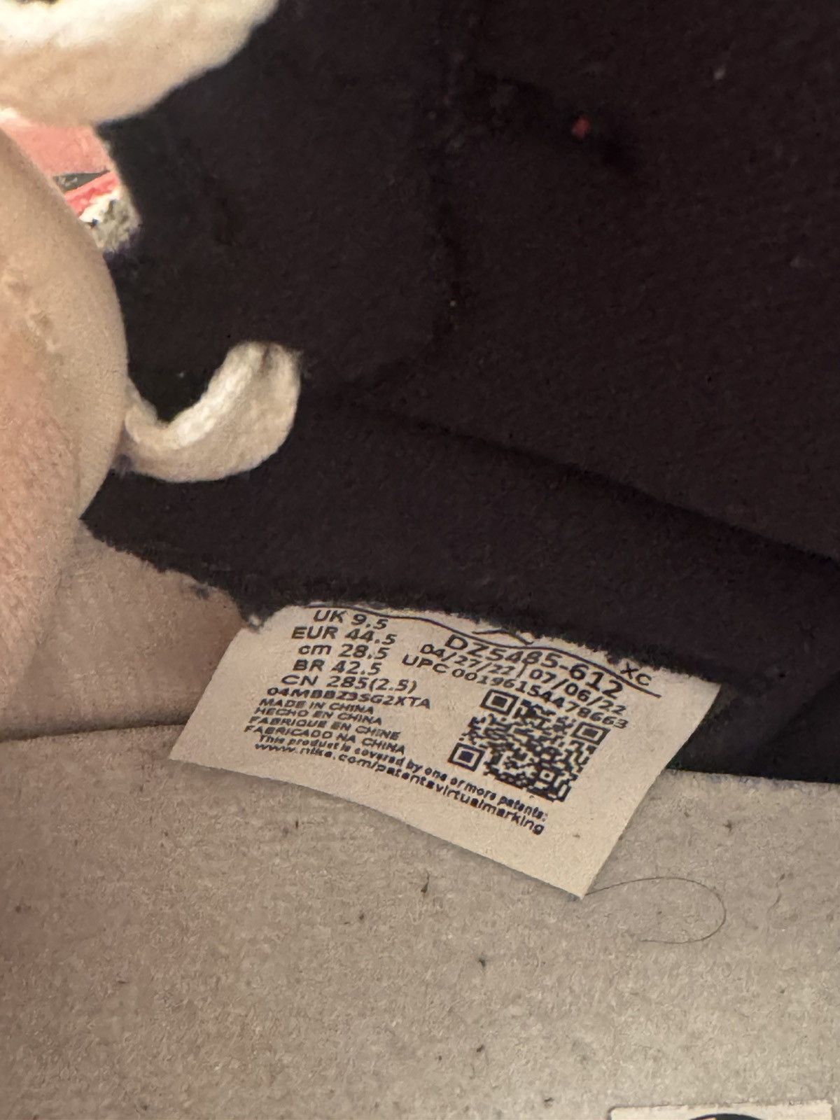 Nike Nike Jordan 1s Lost and Found Size US 10.5 / EU 43-44 - 11 Thumbnail