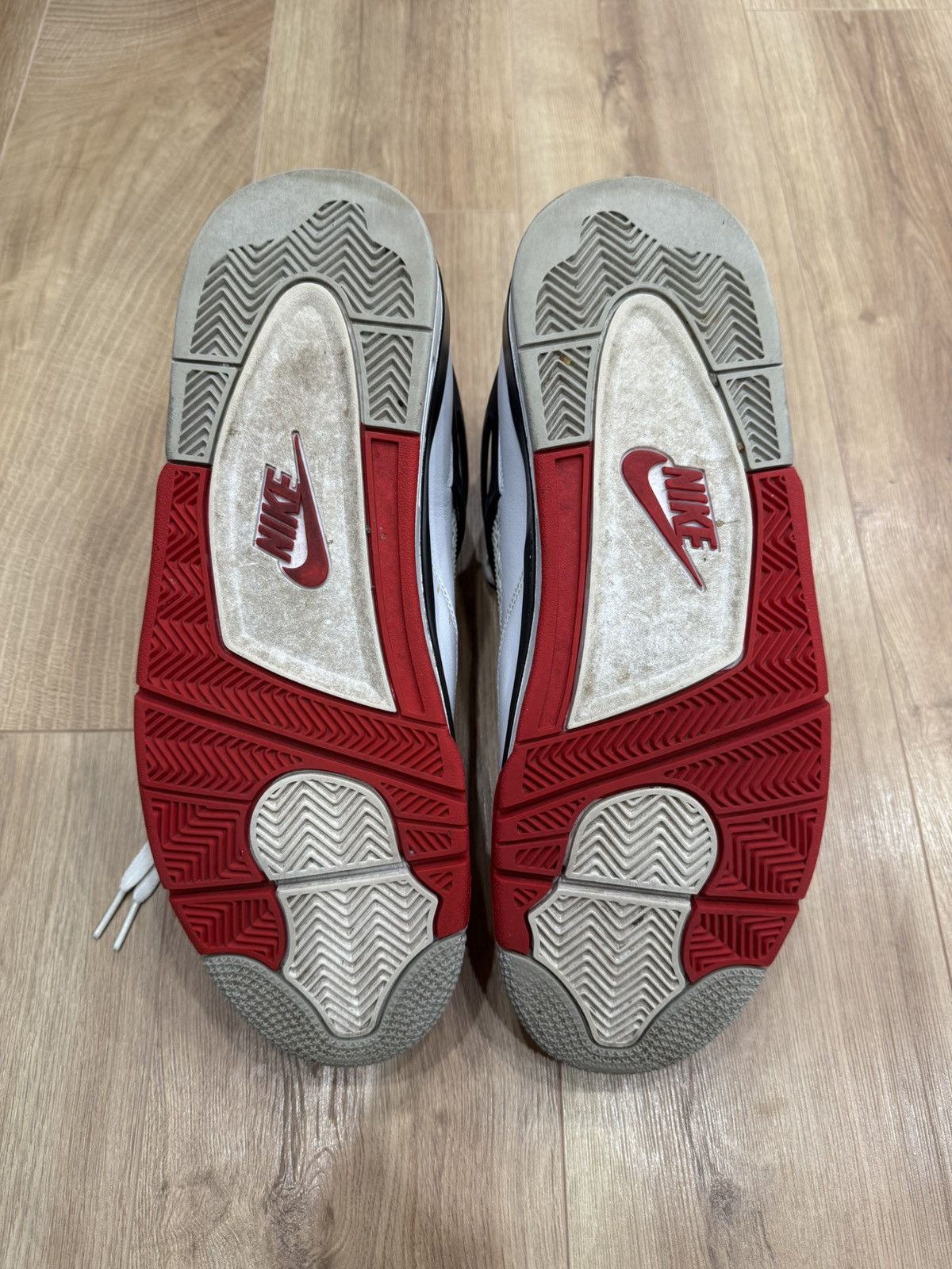 Jordan Brand Jordan 4 Retro “Fire Red” Size US 12.5 / EU 45-46 - 8 Thumbnail