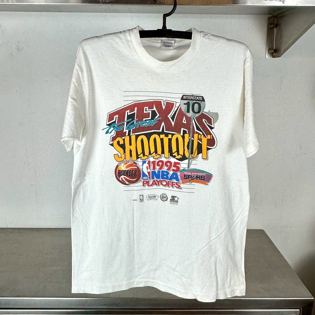 Vintage 1995 NBA Playoffs Texas Shootout Rockets VS Spurs T-shirt 