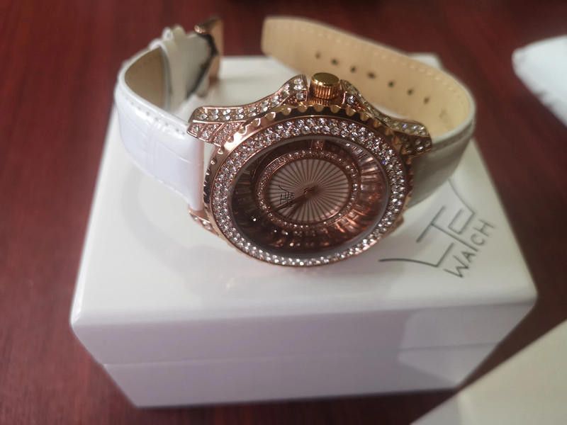 Designer Ltd rose gold dial white leather strap watch Size ONE SIZE - 9 Thumbnail