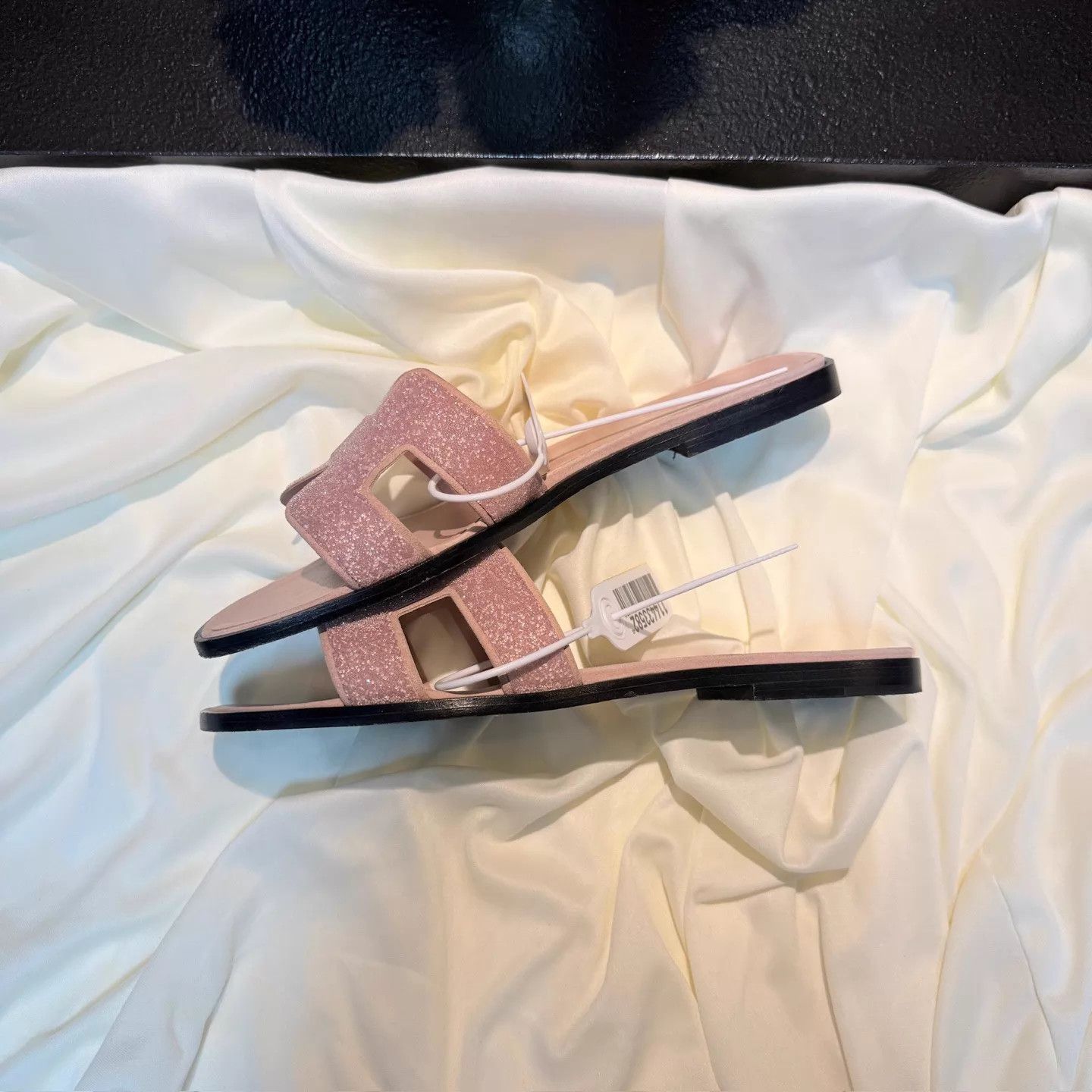 Hermes Hermes Pink Crystal H Slipper 39 99New 7k nh3064 Size US 8.5 / IT 38.5 - 5 Thumbnail
