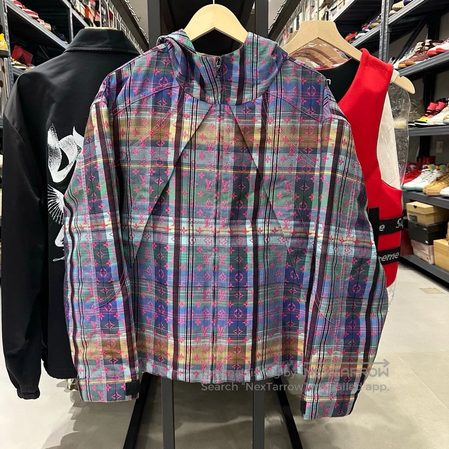 Louis Vuitton louis vuitton ss21 plaid parka jacket. Size US L / EU 52-54 / 3 - 1 Thumbnail