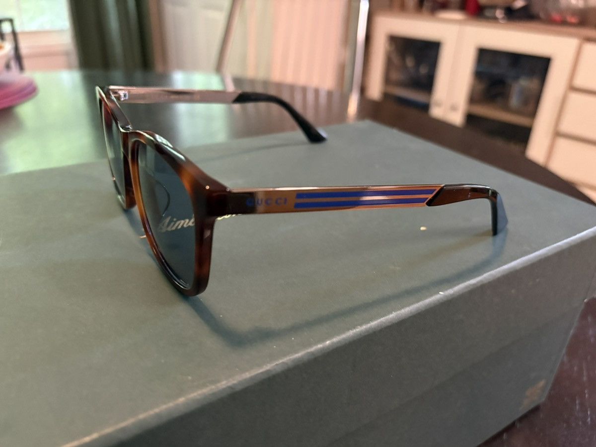 Gucci Gucci GG0695SA 003 Square Tortoise Brown Frame Blue Gradient Size ONE SIZE - 2 Thumbnail