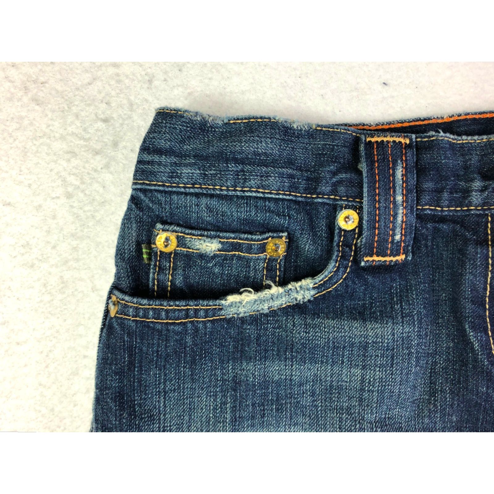 J.Crew VINTAGE J.CREW Distressed Blue Jean Skirt Womens Size 28 Midi Denim Cotton Regular Zip Front 28" Waist Measurements Womenennial Size 28" / US 6 / IT 42 - 2 Thumbnail
