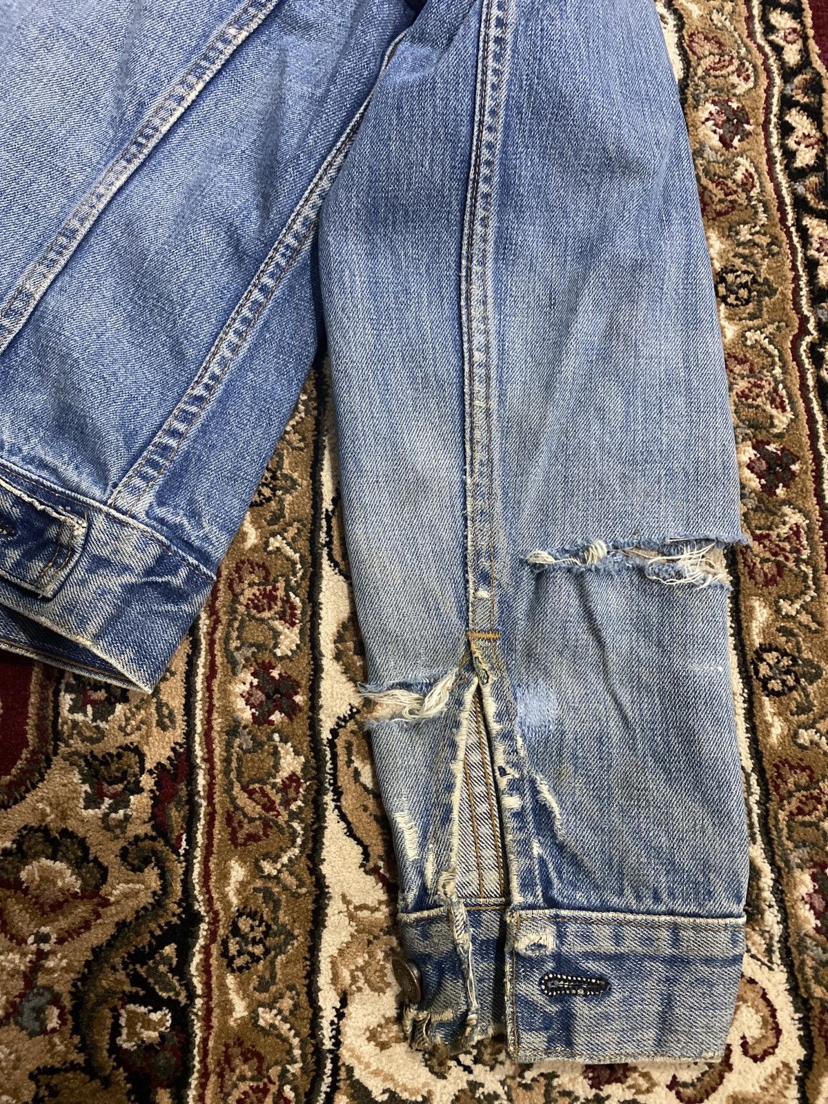 Levi's Vintage 90’s Levis Damaged Jacket Size US XS / EU 42 / 0 - 16 Thumbnail