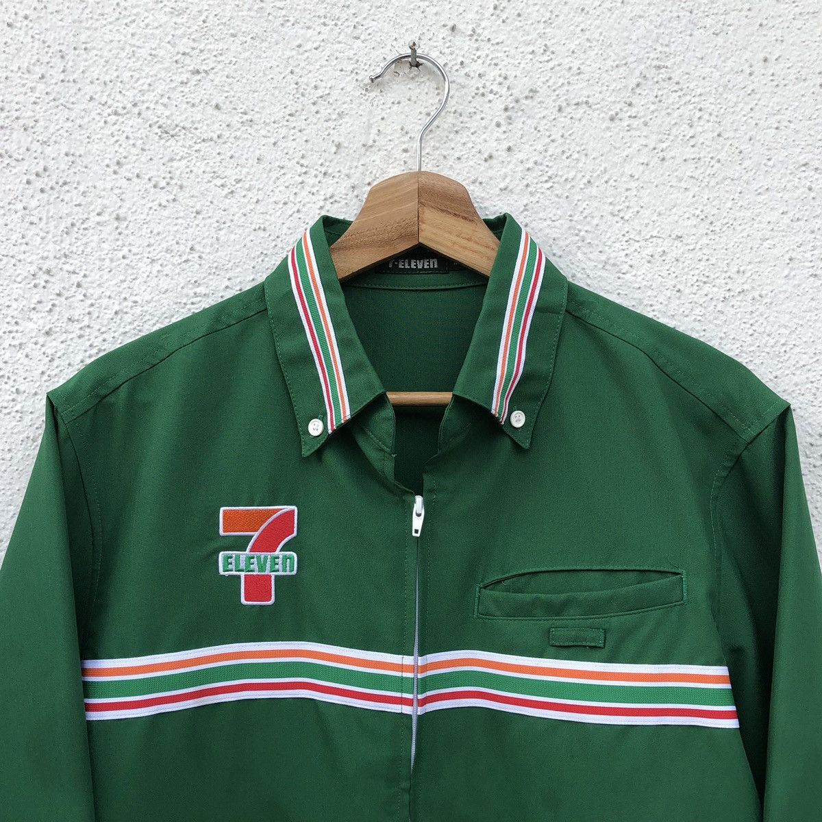 Vintage Vintage Japanese Brand Uniform 7 Eleven Full Zipper Medium Size US M / EU 48-50 / 2 - 3 Thumbnail