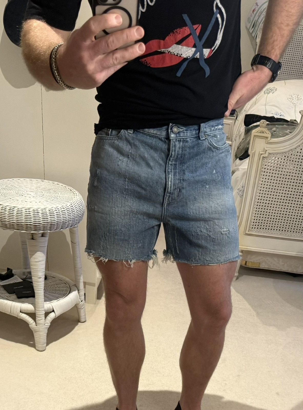 Saint Laurent Paris SS21 Saint Laurent hoochie daddy denim shorts 31 raw hem Size US 31 - 1 Thumbnail