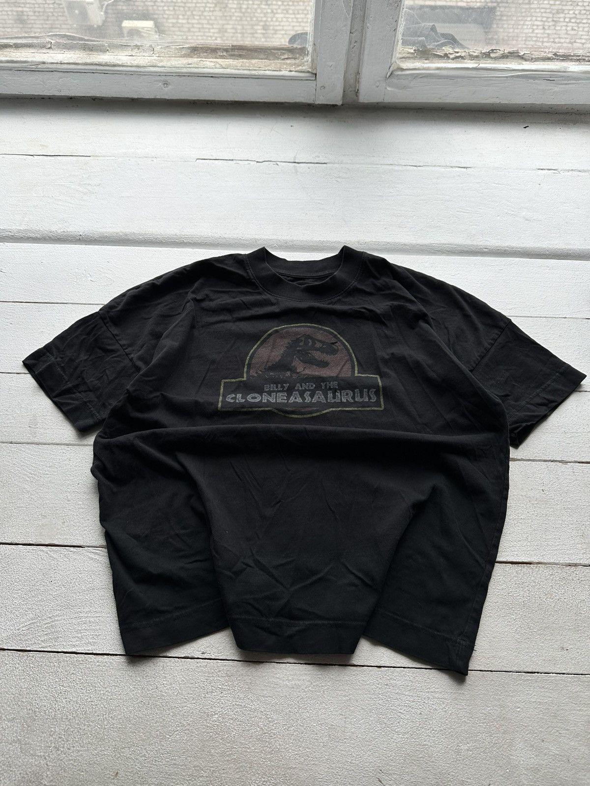Other Rare🚨Jurassic Park Tee Movie T shirt billy and cloneasaurus Size US M / EU 48-50 / 2 - 1 Thumbnail