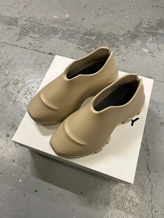 Givenchy Givenchy Mallow Beige Shoes Size US 13 / EU 46 - 2 Thumbnail