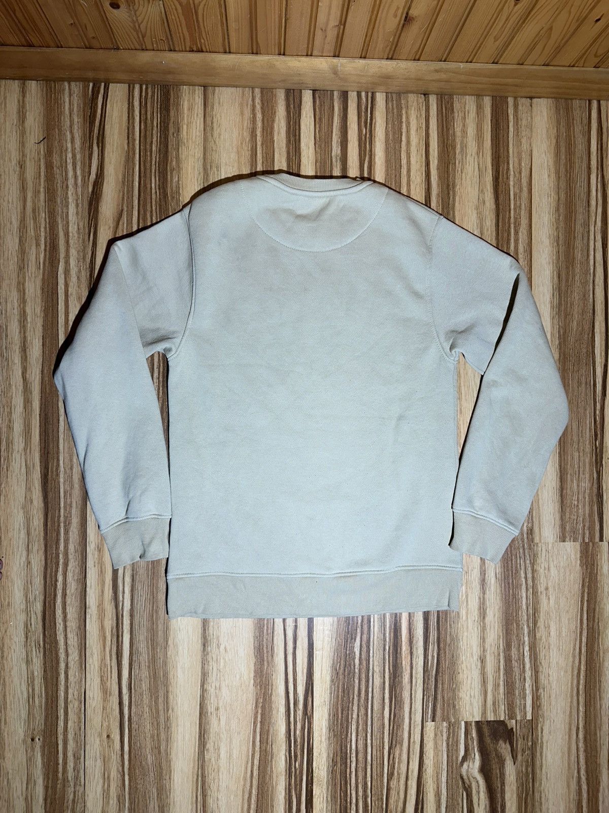 Bass Pro Shops Bass Pro Shops Tan with Purple lettering Sweater Size US XS / EU 42 / 0 - 4 Thumbnail