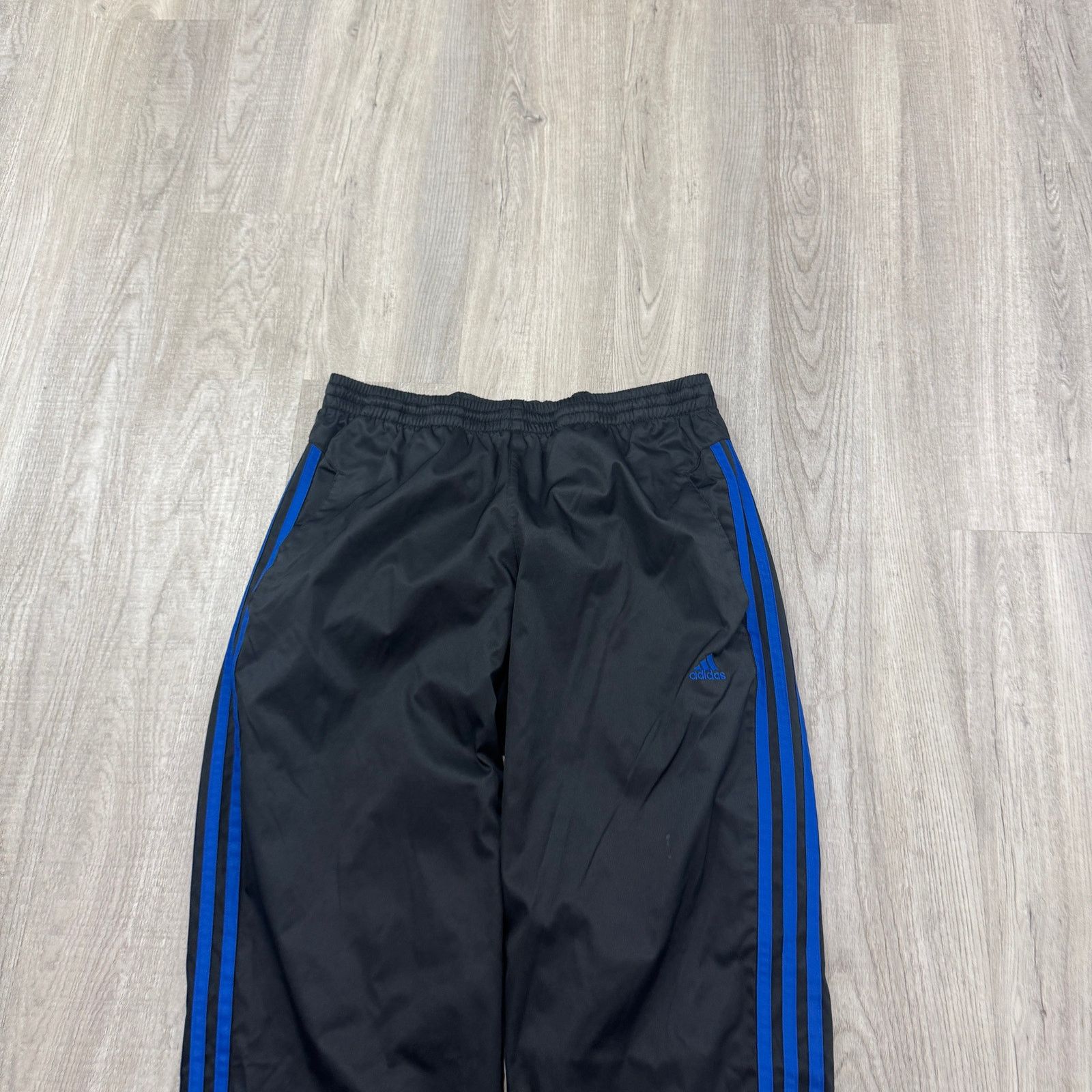 Adidas Vintage Adidas Track Pants Men's Medium Black Windbreaker Size US 30 / EU 46 - 2 Thumbnail