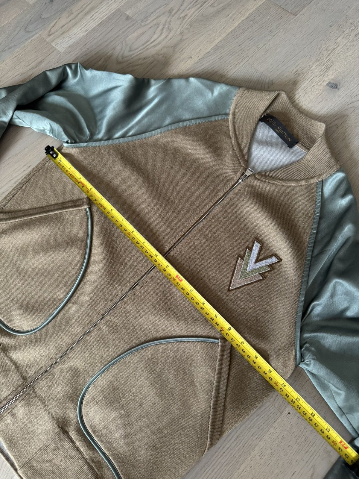 Louis Vuitton LOUIS VUITTON bomber jacket SEE REAL MEASUREMENTS IN PHOTOS Size US S / EU 44-46 / 1 - 5 Thumbnail