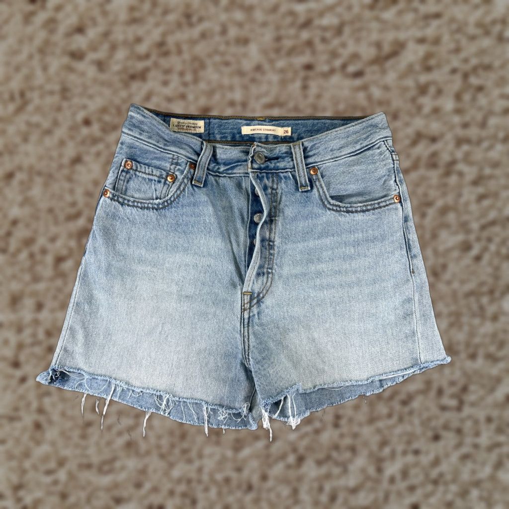 Levi's Levis Shorts Womens 26 Blue Denim Jean Cutoff Premium Light Wash 3 in Inseam 5-Pocket Stretch Casual Fall Summer Womens Size 26" / US 2 / IT 38 - 1 Thumbnail