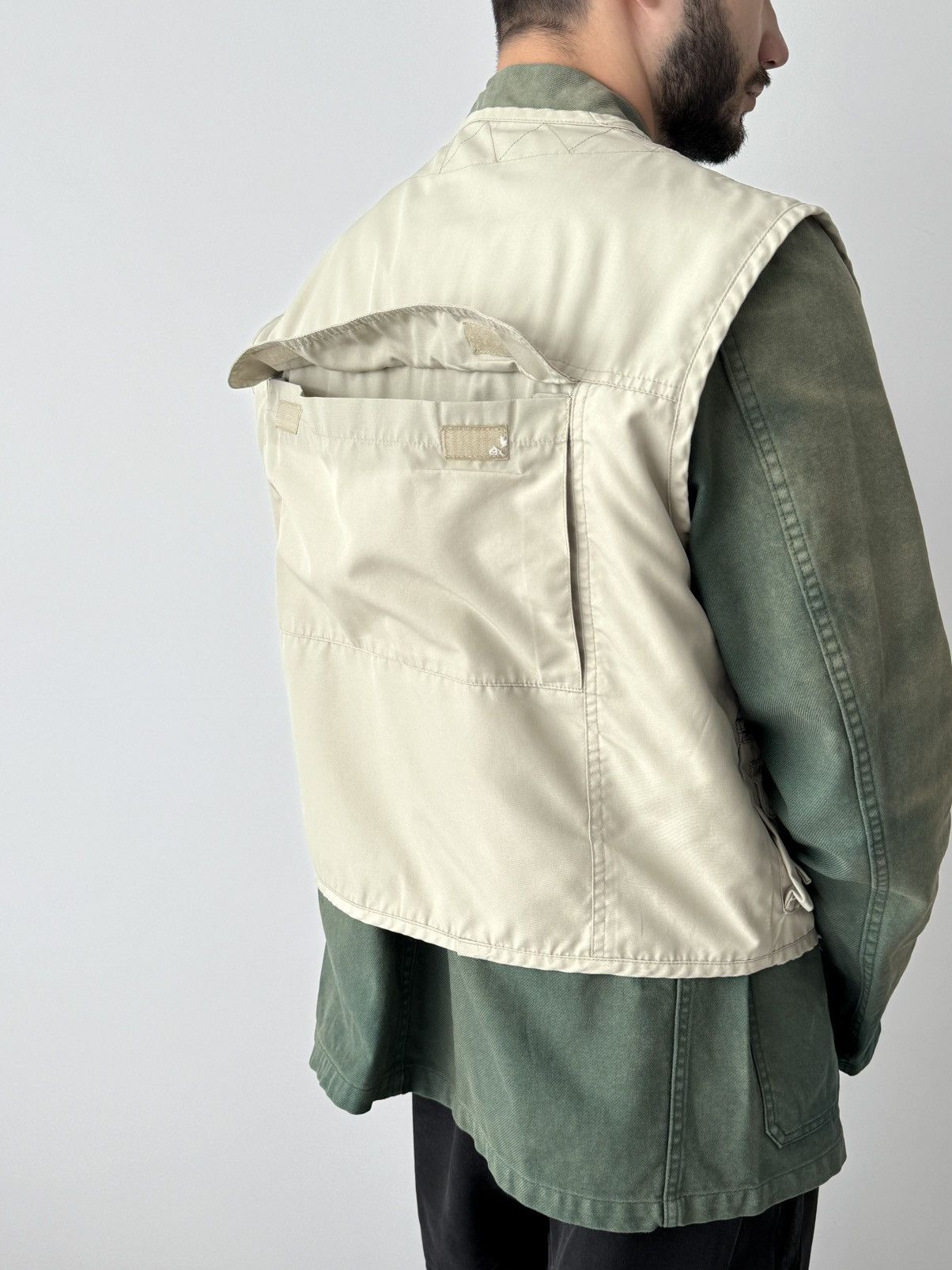 Fjallraven Vintage 90s Fjallräven Hunting Cotton Vest Size US M / EU 48-50 / 2 - 2 Thumbnail