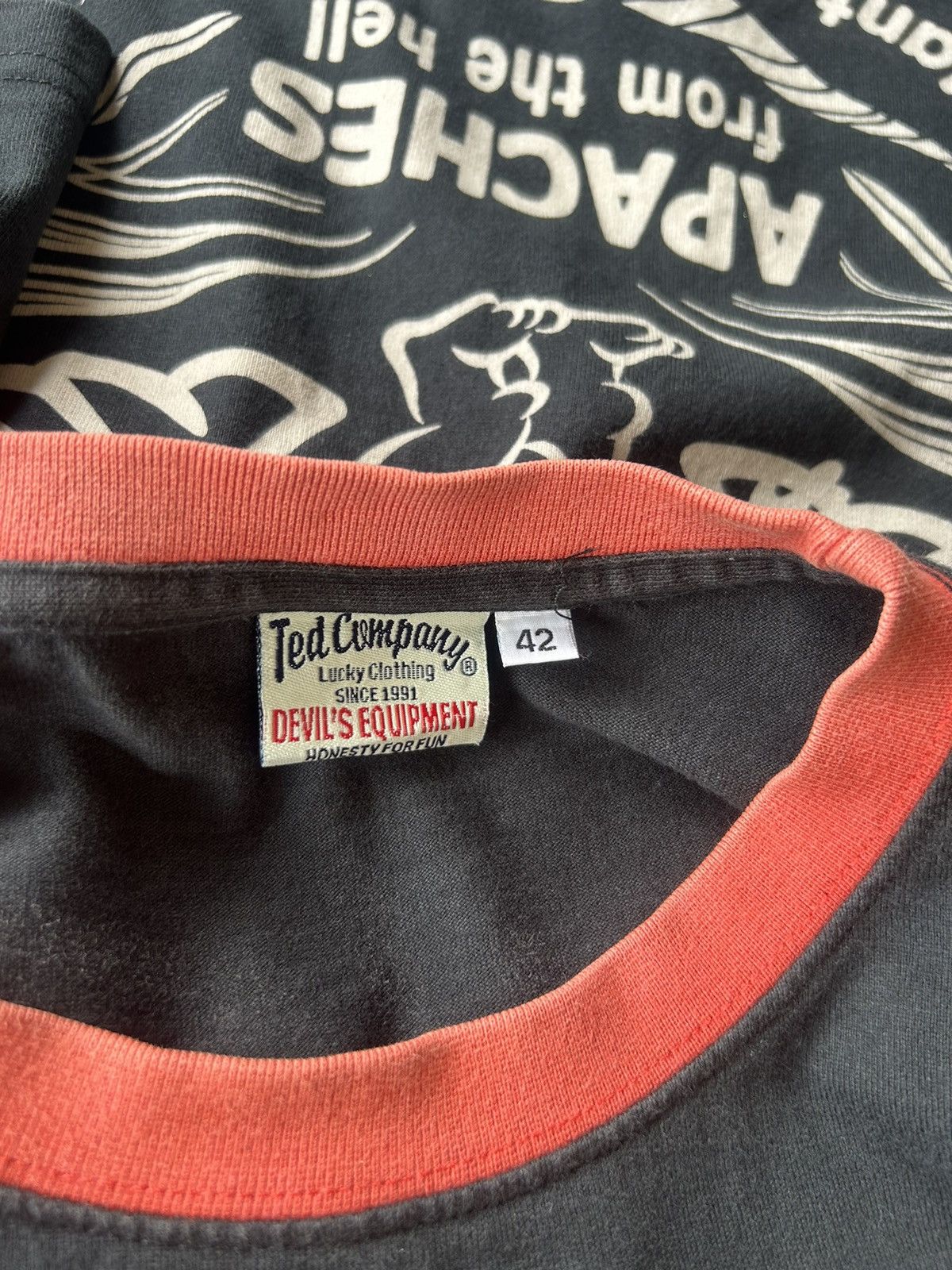 Indian Motorcycle × Tedman Devil’s Chief Apaches From The Hell Tshirt Size US XS / EU 42 / 0 - 7 Thumbnail