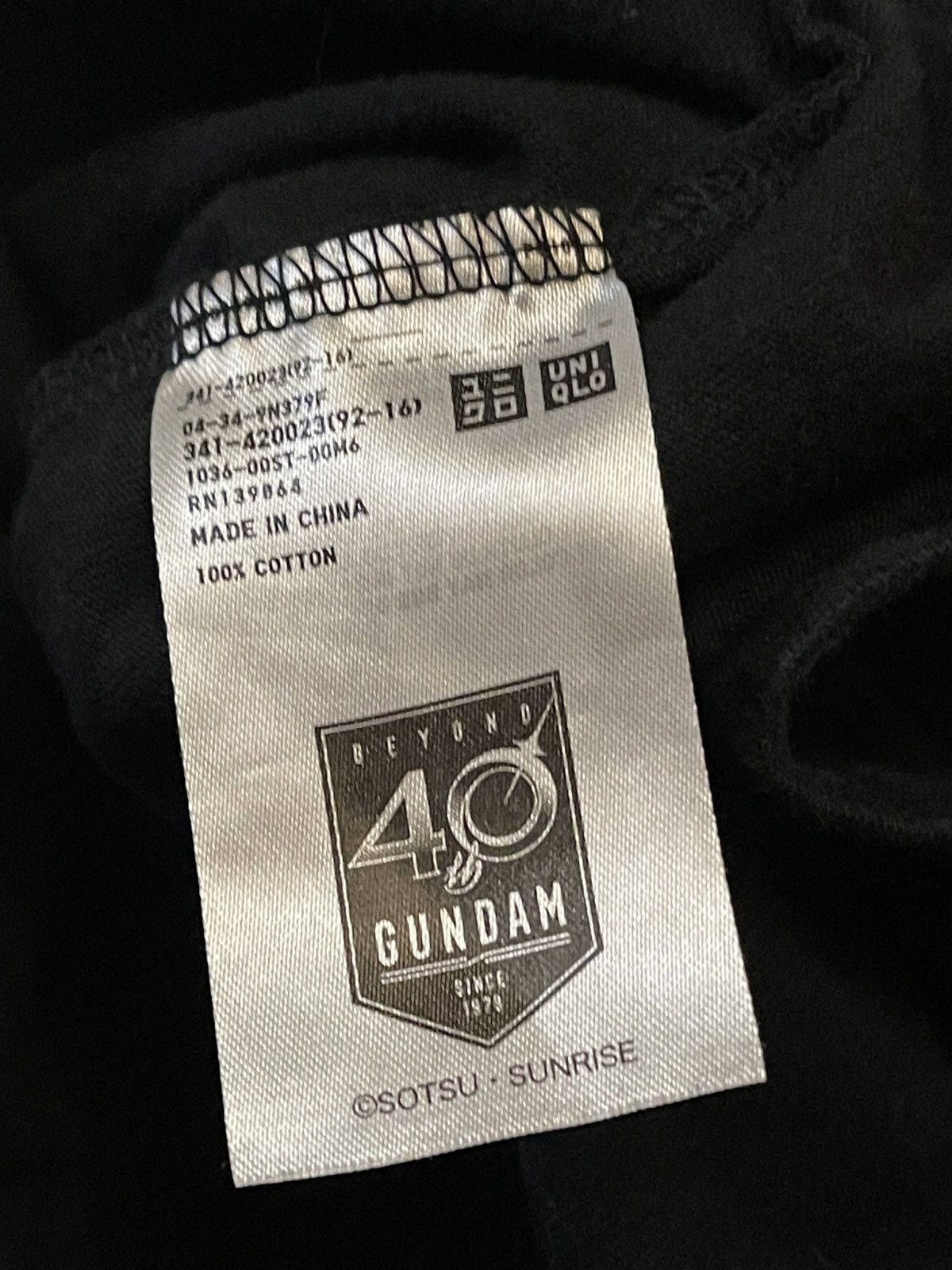 Uniqlo UNIQLO UT Gundam 40th Anniversary T-Shirt Black Size L Anime Size US L / EU 52-54 / 3 - 8 Thumbnail