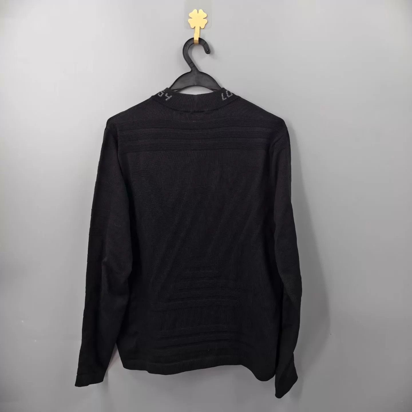 Louis Vuitton Louis Vuitton neck logo long-sleeve xs mint Size US XS / EU 42 / 0 - 2 Thumbnail
