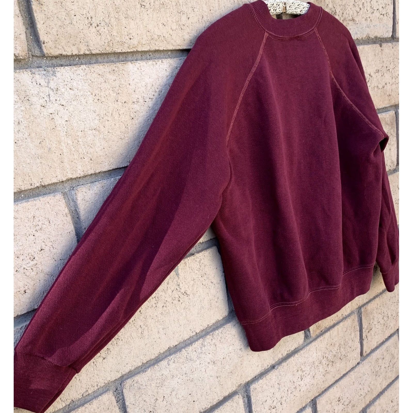 Vintage VINTAGE Red Sweatshirt Long Sleeve XL Men Size US XL / EU 56 / 4 - 7 Thumbnail