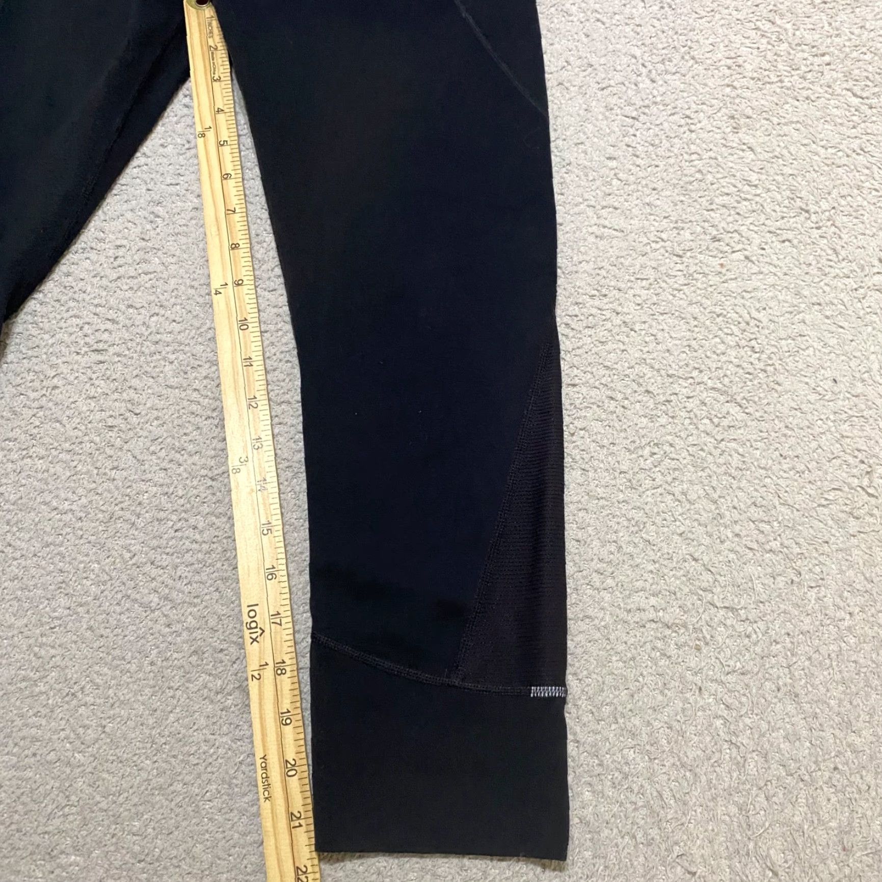 Athleta Athleta Leggings Capri Womens Large Black Pockets Seamless Athletic Capris Yoga Gym Cross-Training 21in Inseam Size 36" / US 14 / IT 50 - 3 Thumbnail