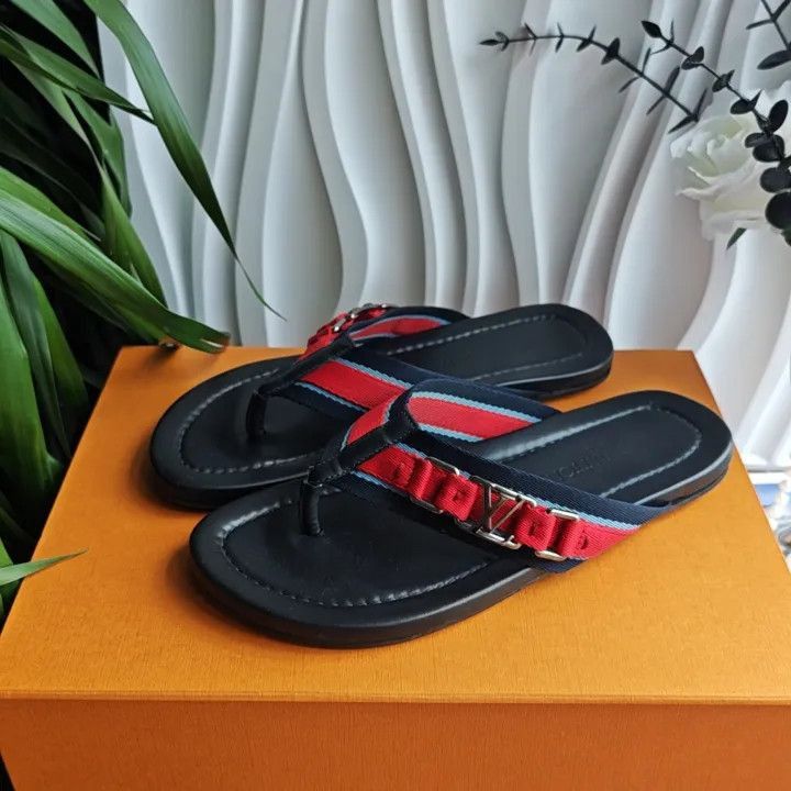 Louis Vuitton Louis Vuitton Logo Flip Flops in Black and Red -2508 Size US 8 / EU 41 - 1 Thumbnail