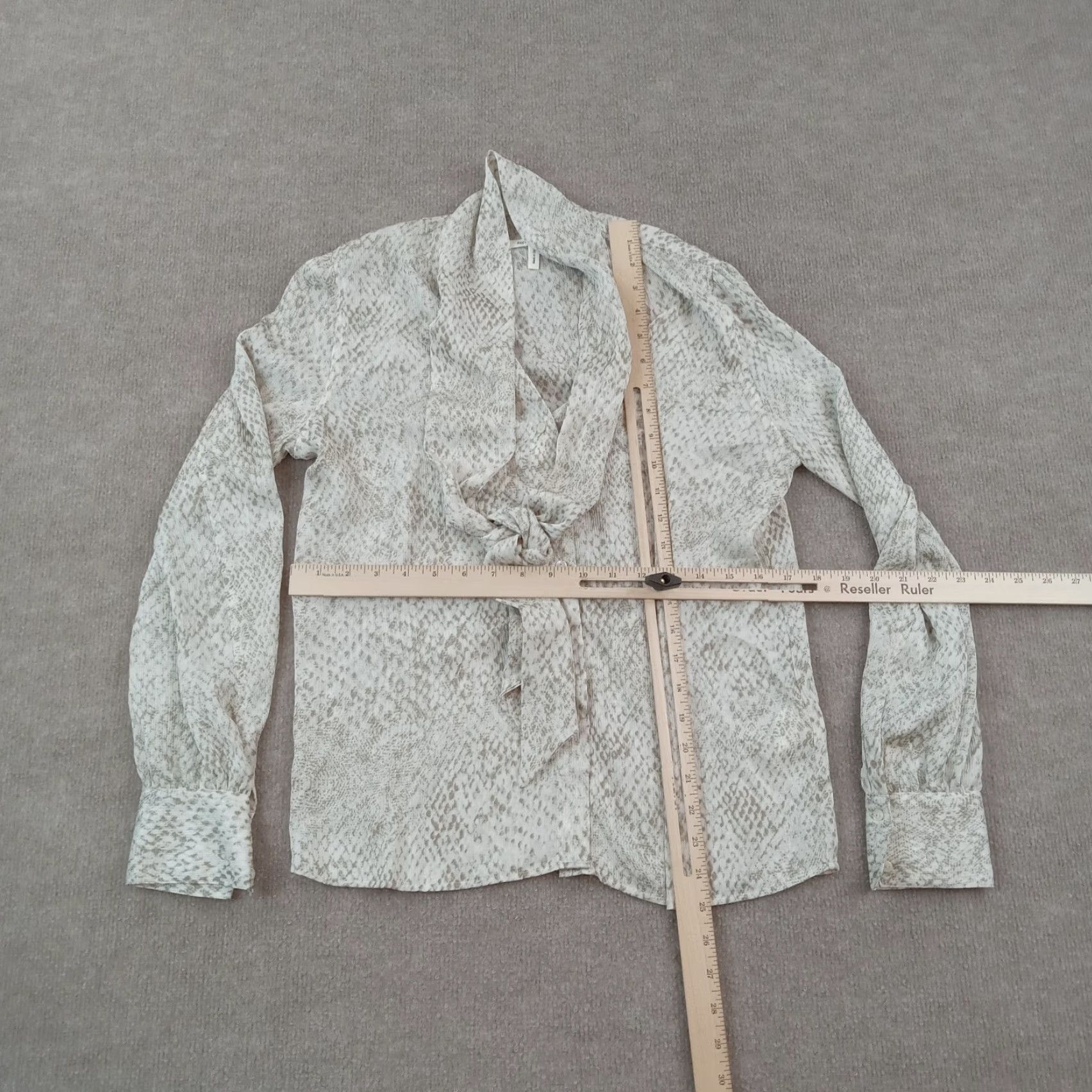 AVEC LES FILLES Avec Les Filles Womens Blouse Small Beige Snake Animal Stretch Button Up Size S / US 4 / IT 40 - 2 Thumbnail